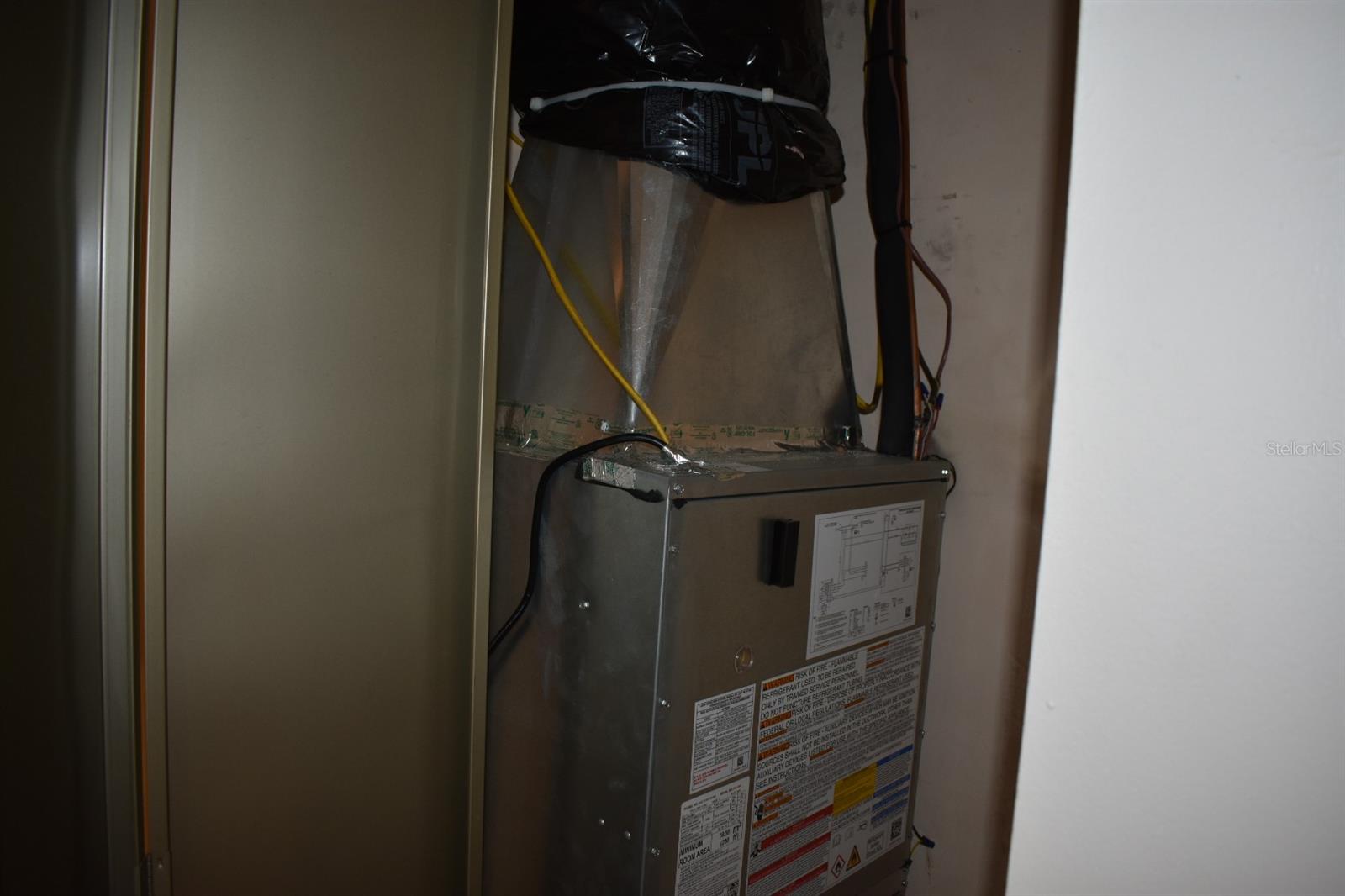 Image 23 of 58 For 7701 Starkey Road 313