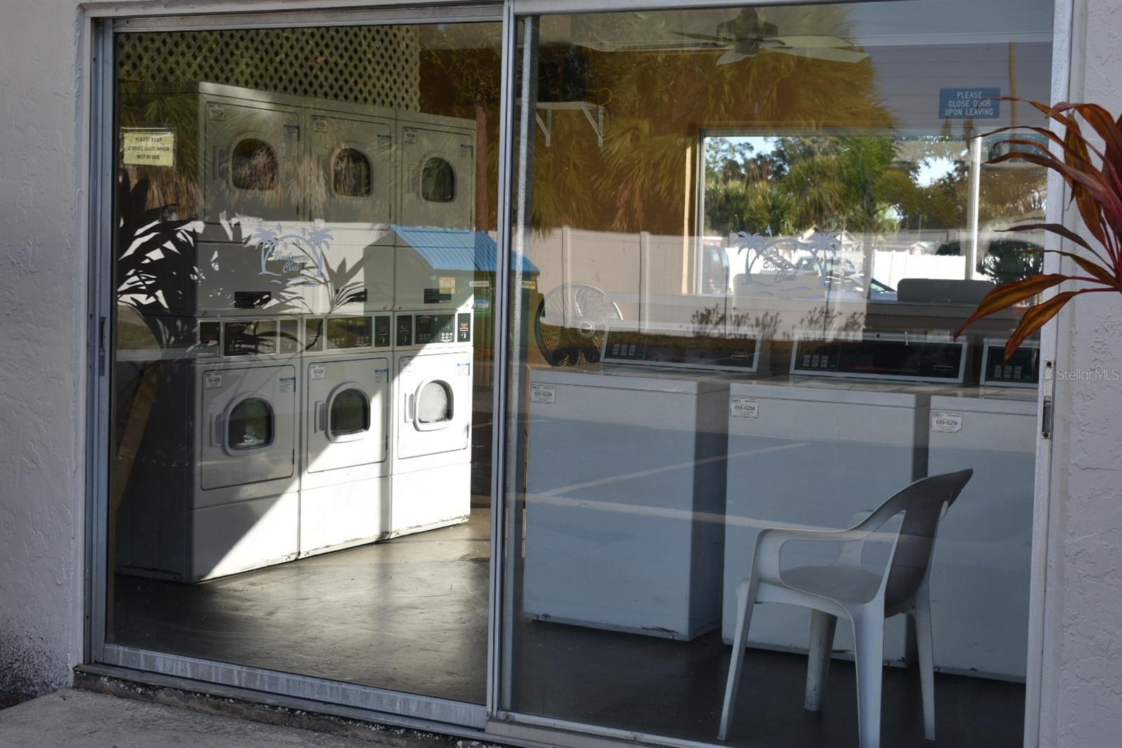 Image 37 of 58 For 7701 Starkey Road 313