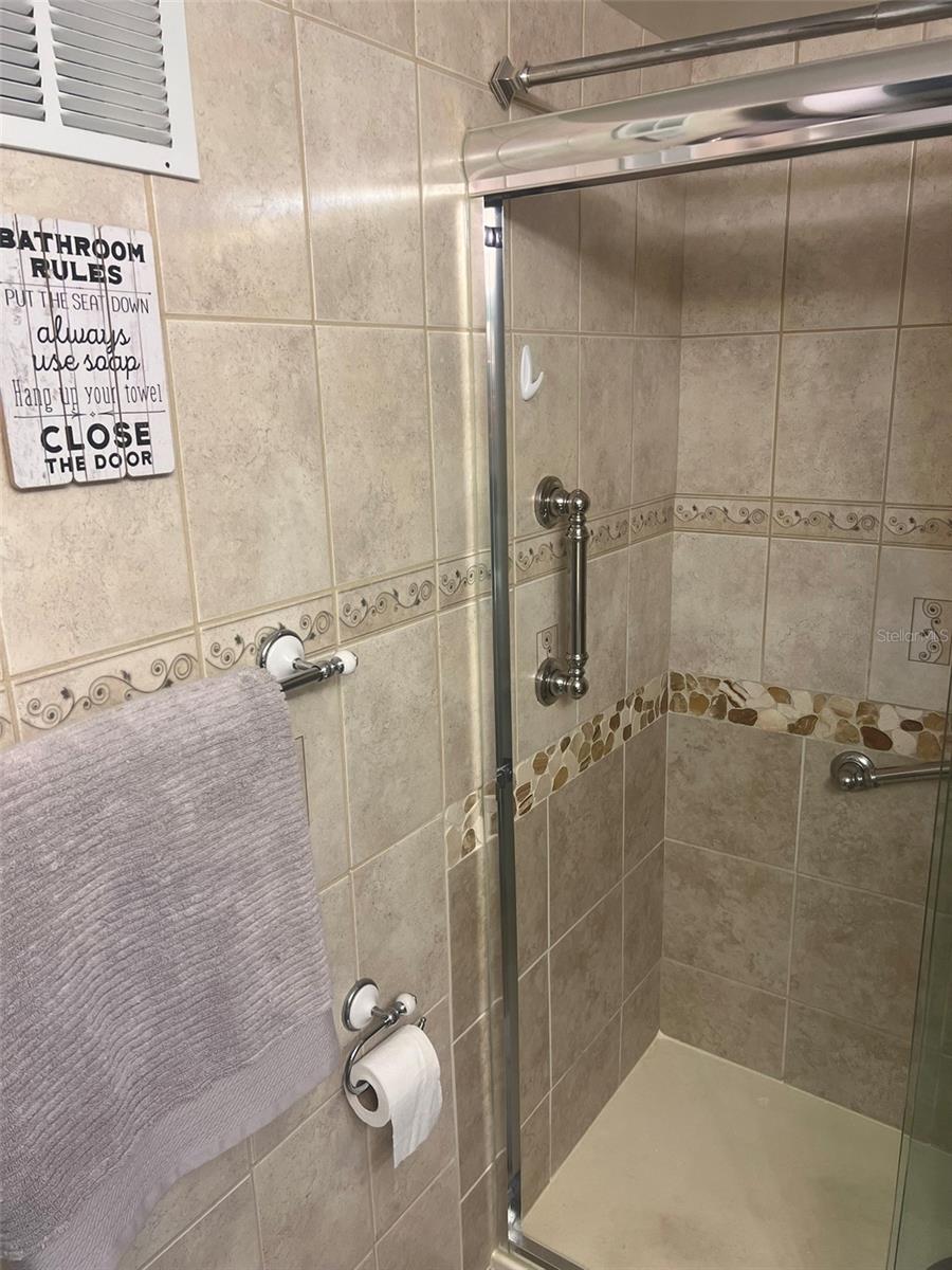 Image 10 of 22 For 1000 79th Avenue N 203