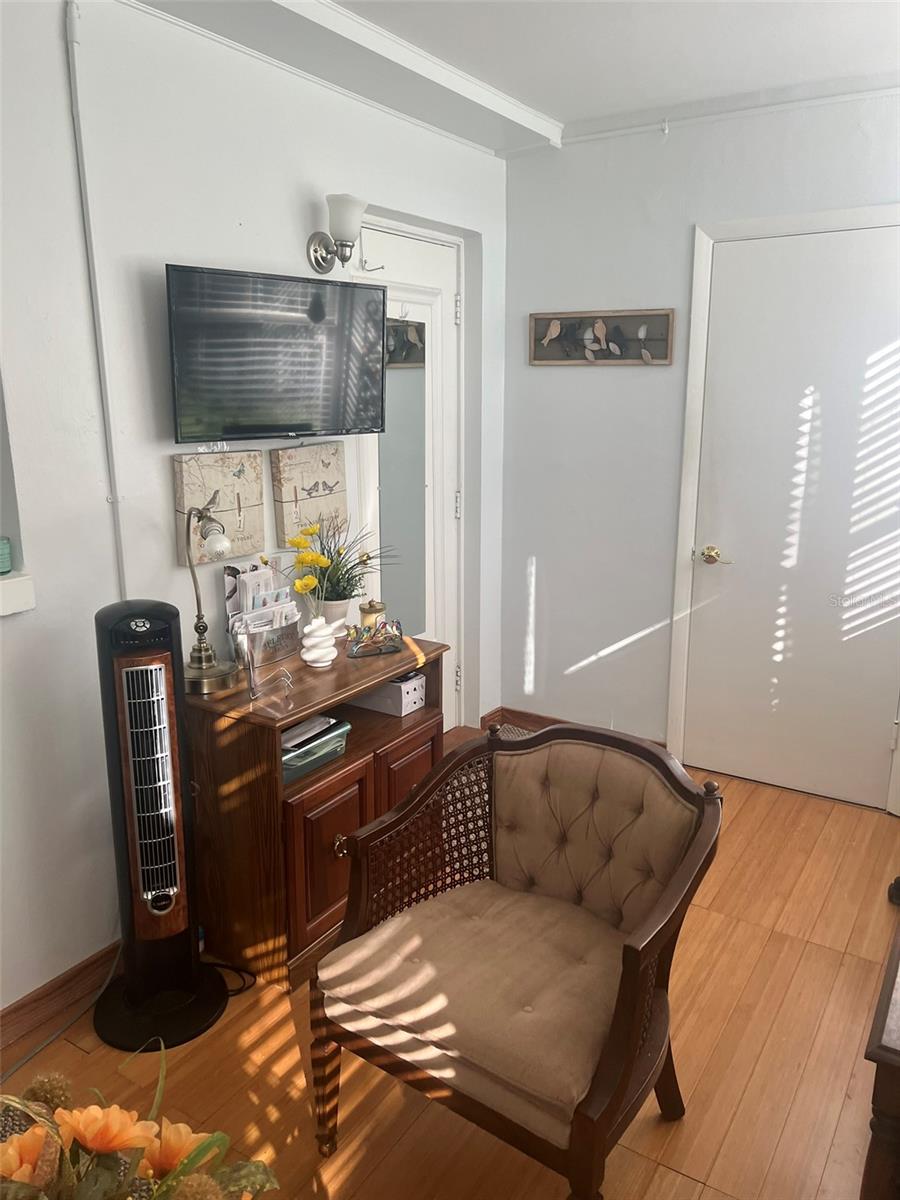 Image 14 of 22 For 1000 79th Avenue N 203