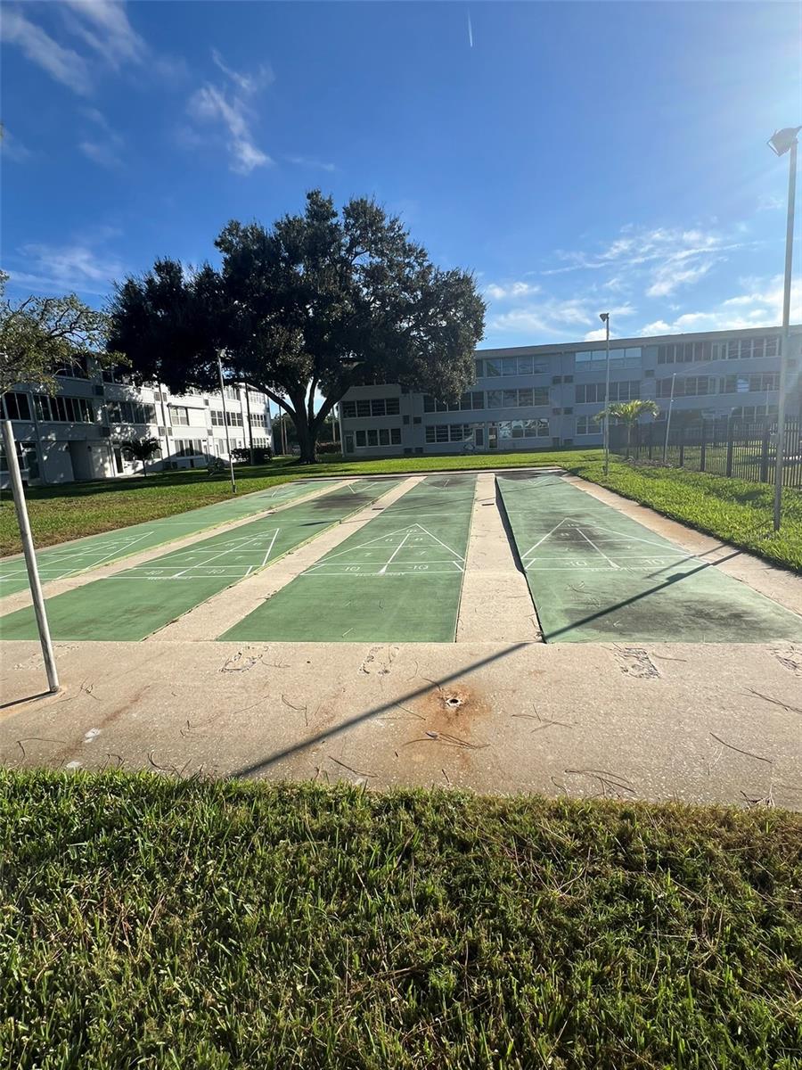 Image 19 of 22 For 1000 79th Avenue N 203