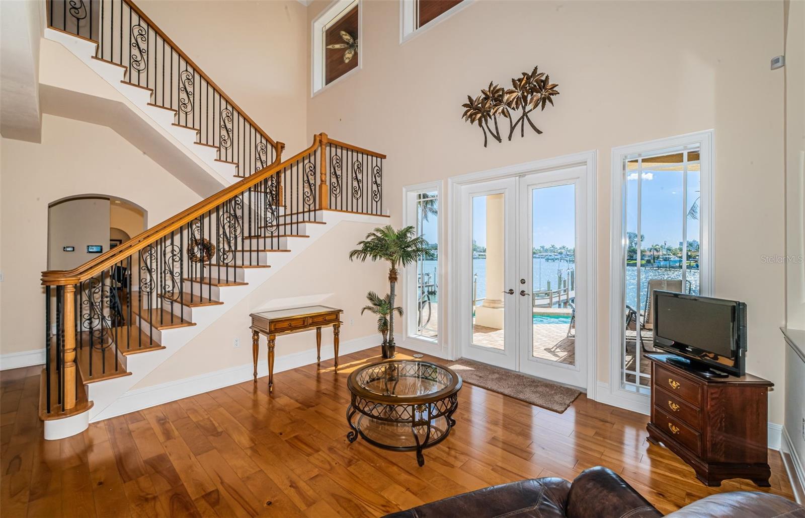 Image 12 of 76 For 7986 9th Avenue S