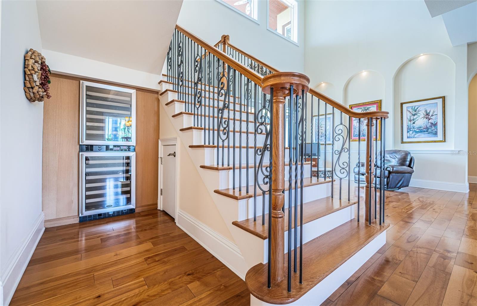 Image 14 of 76 For 7986 9th Avenue S