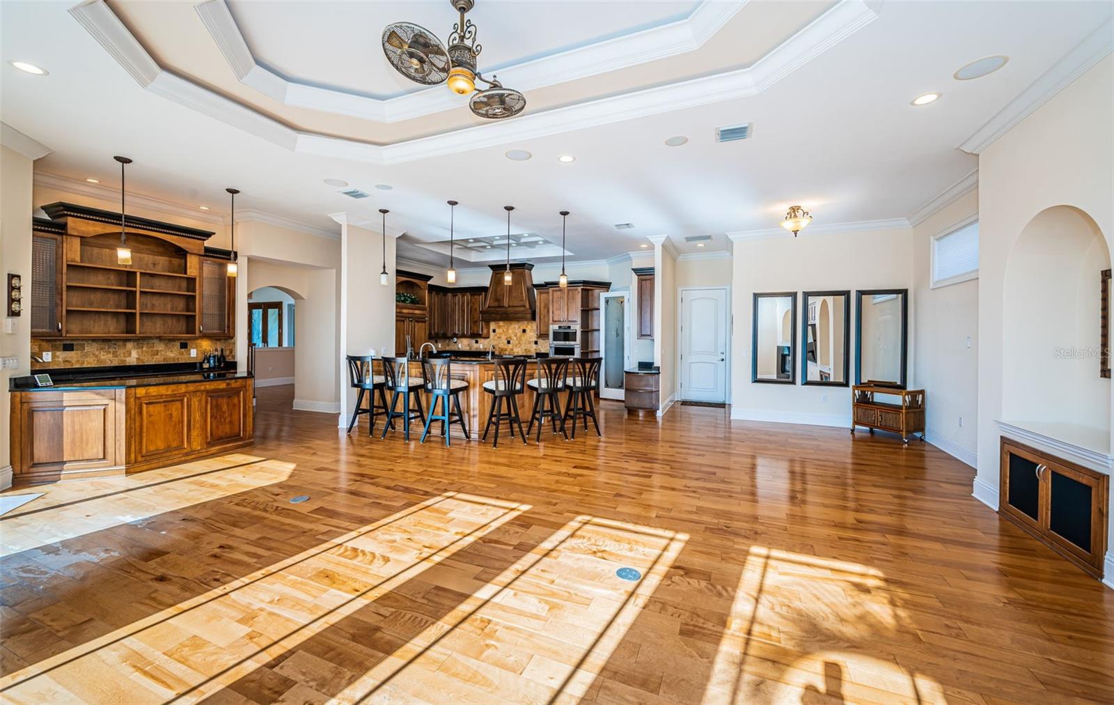 Image 25 of 76 For 7986 9th Avenue S