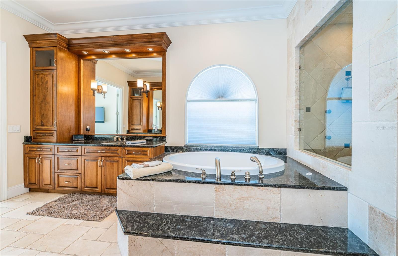 Image 33 of 76 For 7986 9th Avenue S