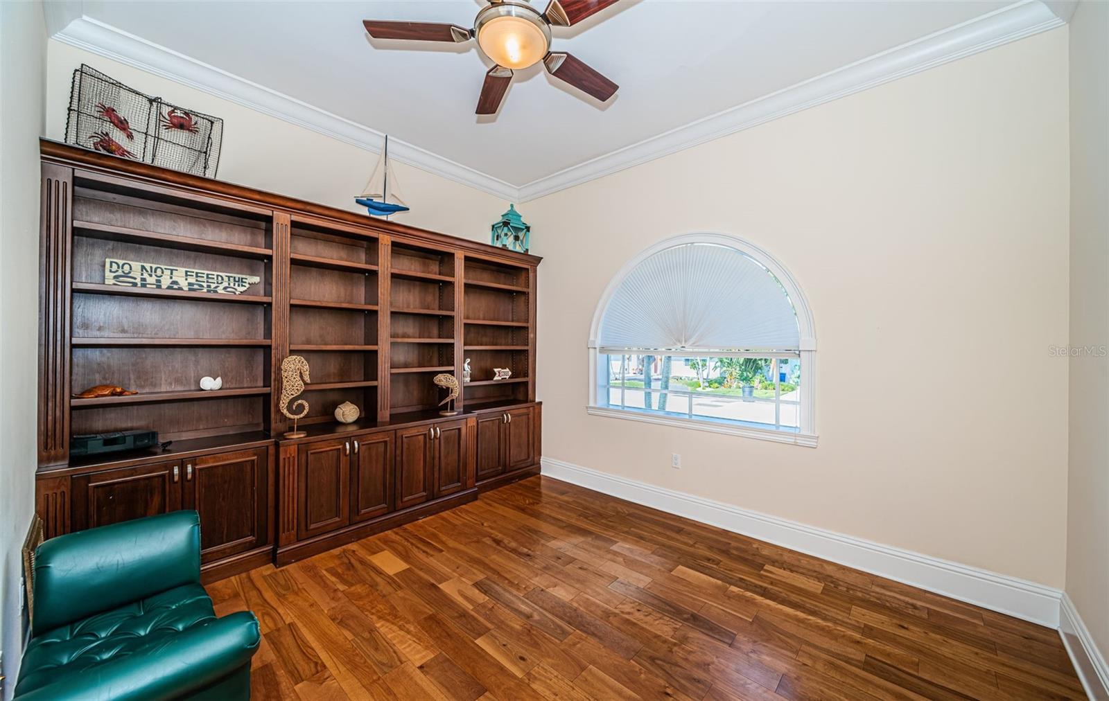 Image 39 of 76 For 7986 9th Avenue S