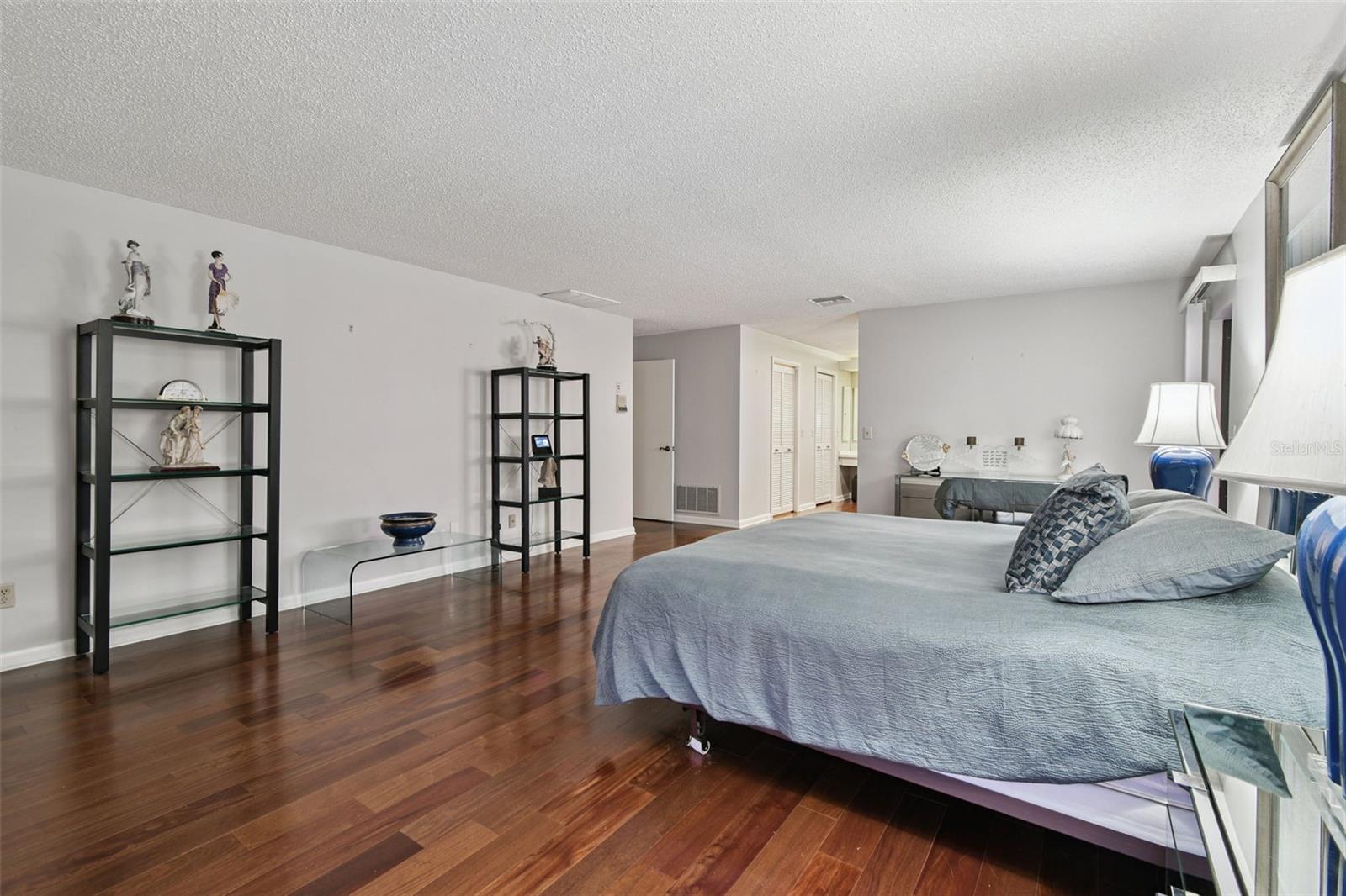 Image 14 of 55 For 2515 Rich Mar Lane