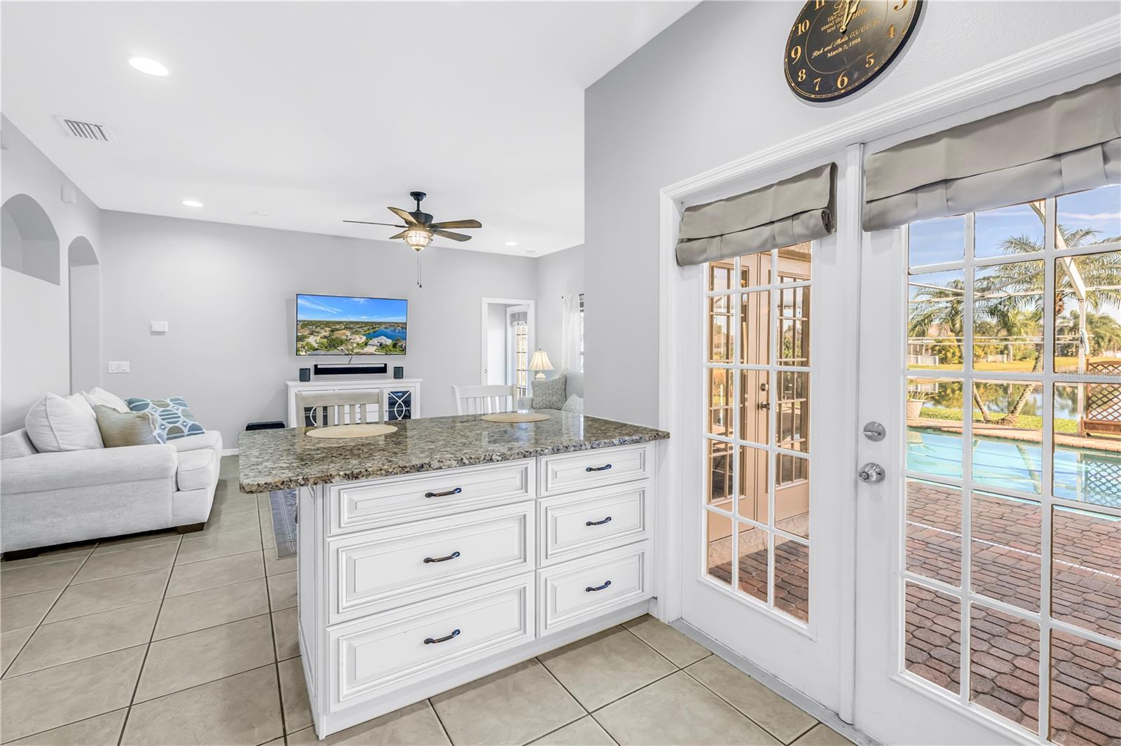 Image 24 of 74 For 22554 Cliffside Way