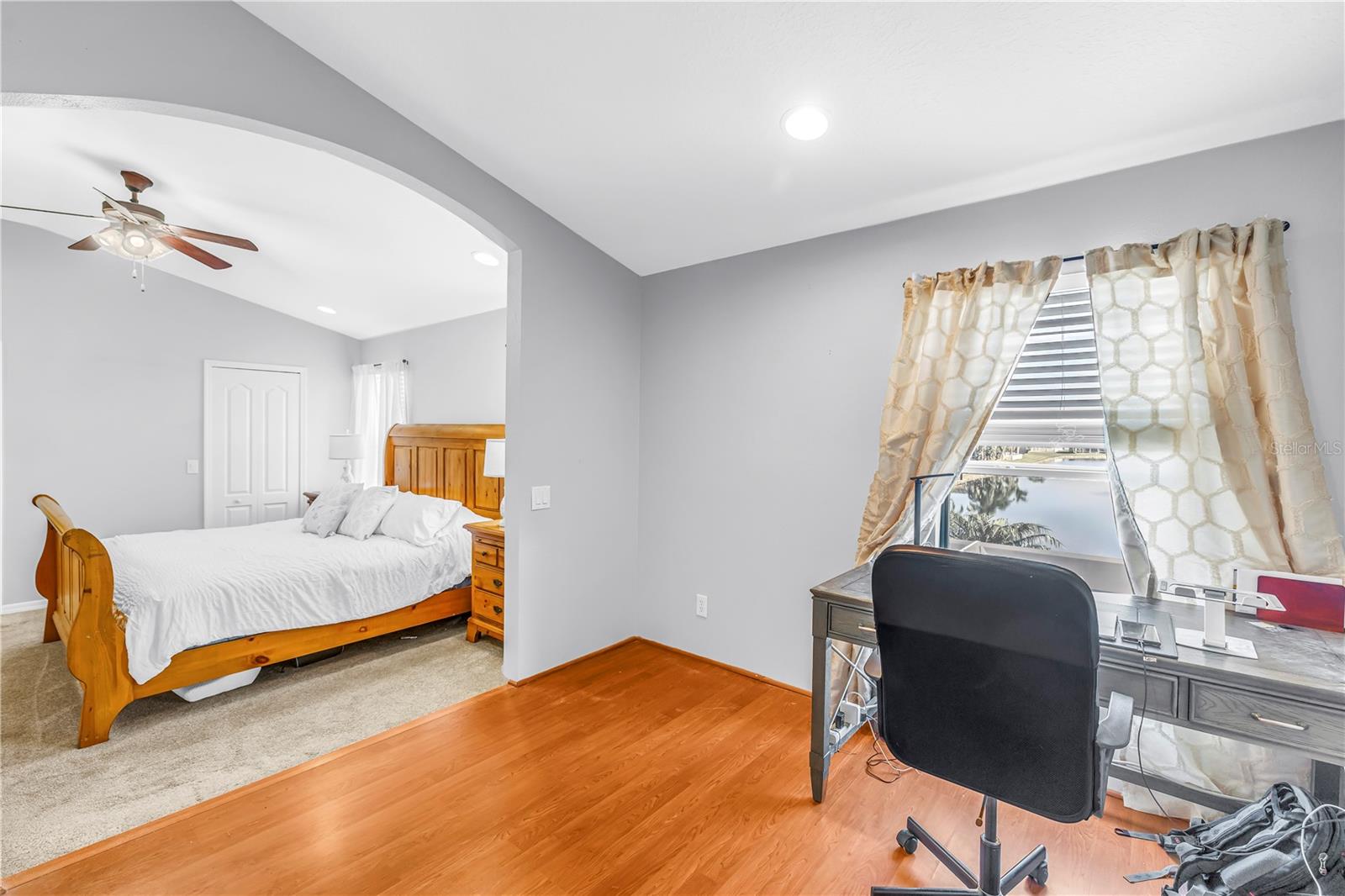 Image 42 of 74 For 22554 Cliffside Way