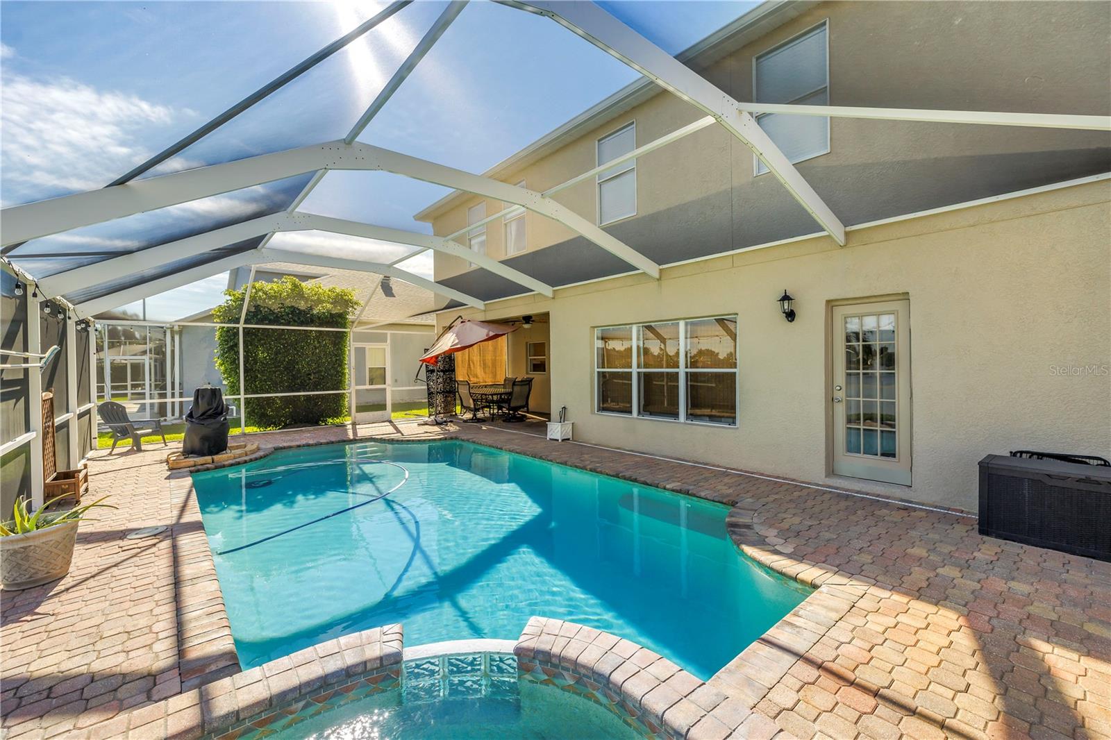 Image 51 of 74 For 22554 Cliffside Way