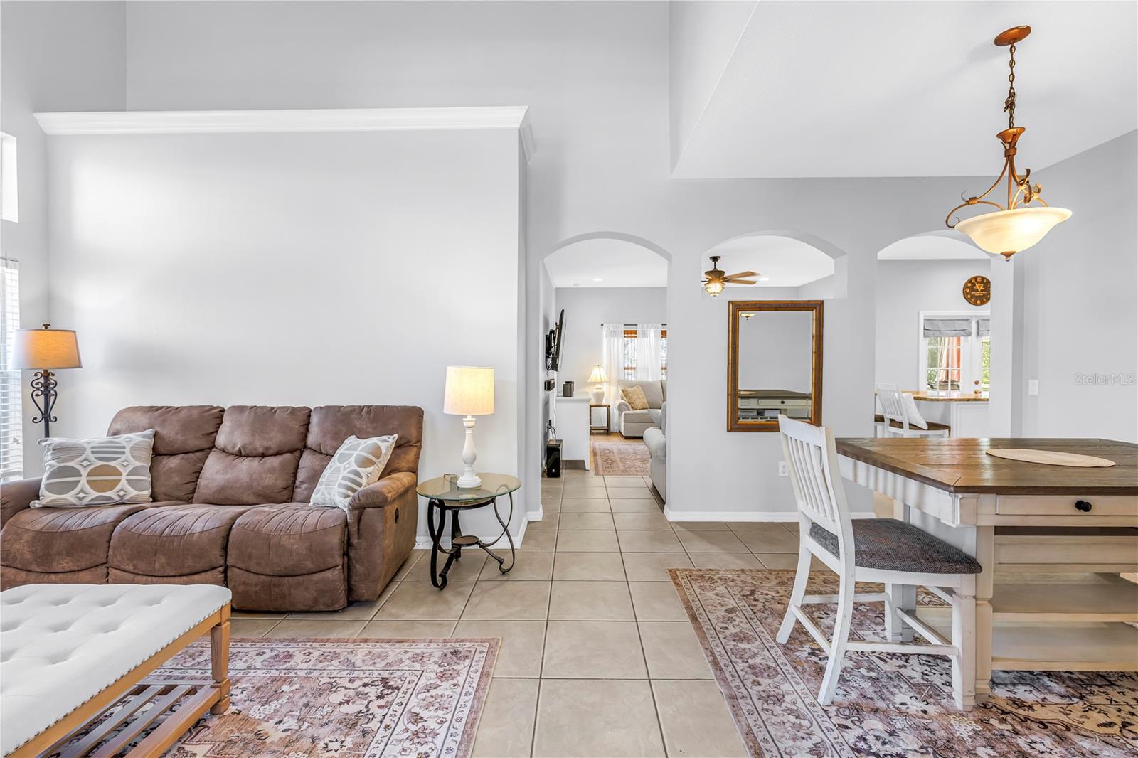 Image 6 of 74 For 22554 Cliffside Way