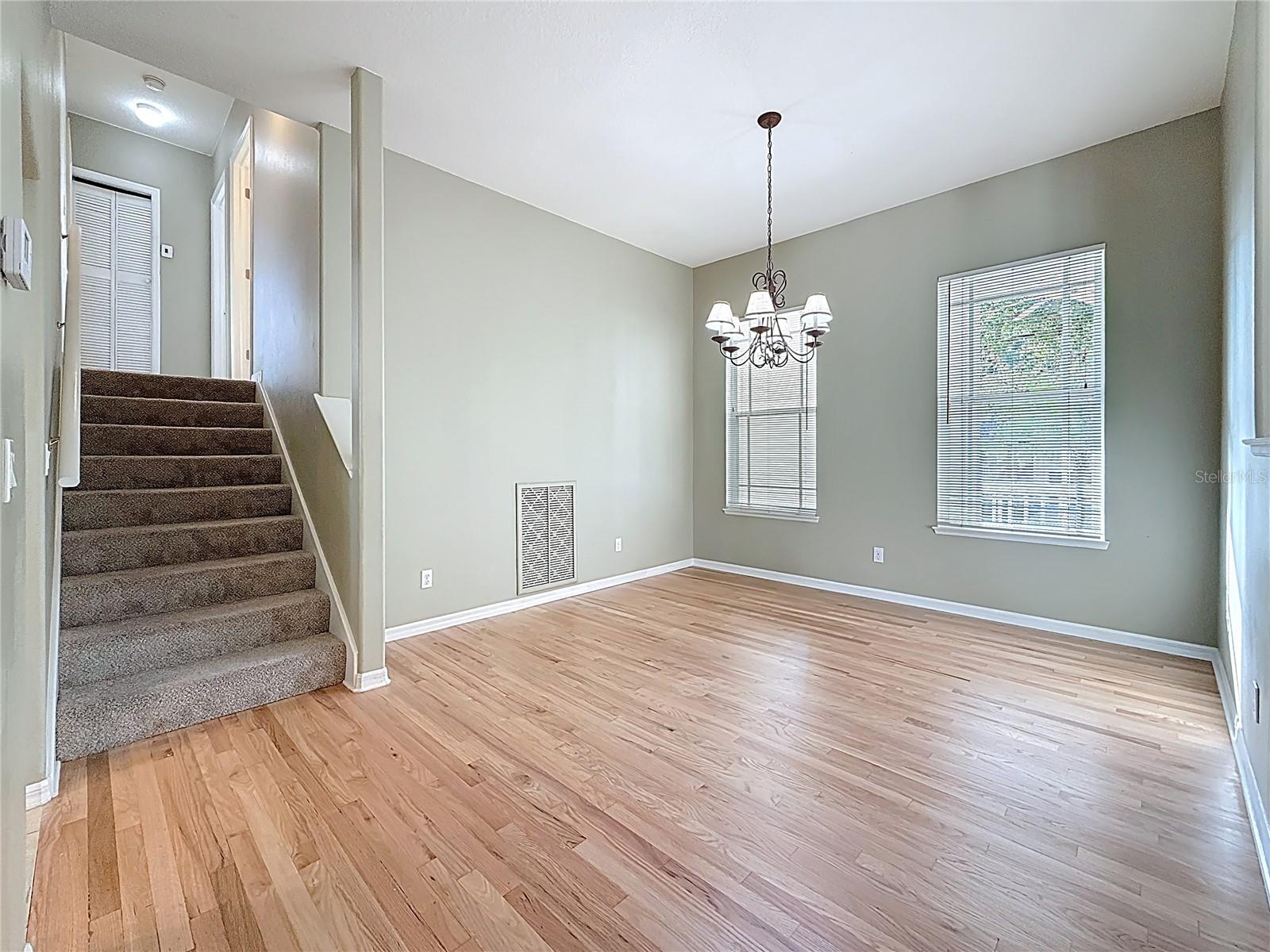 Image 12 of 48 For 402 Carolina Avenue