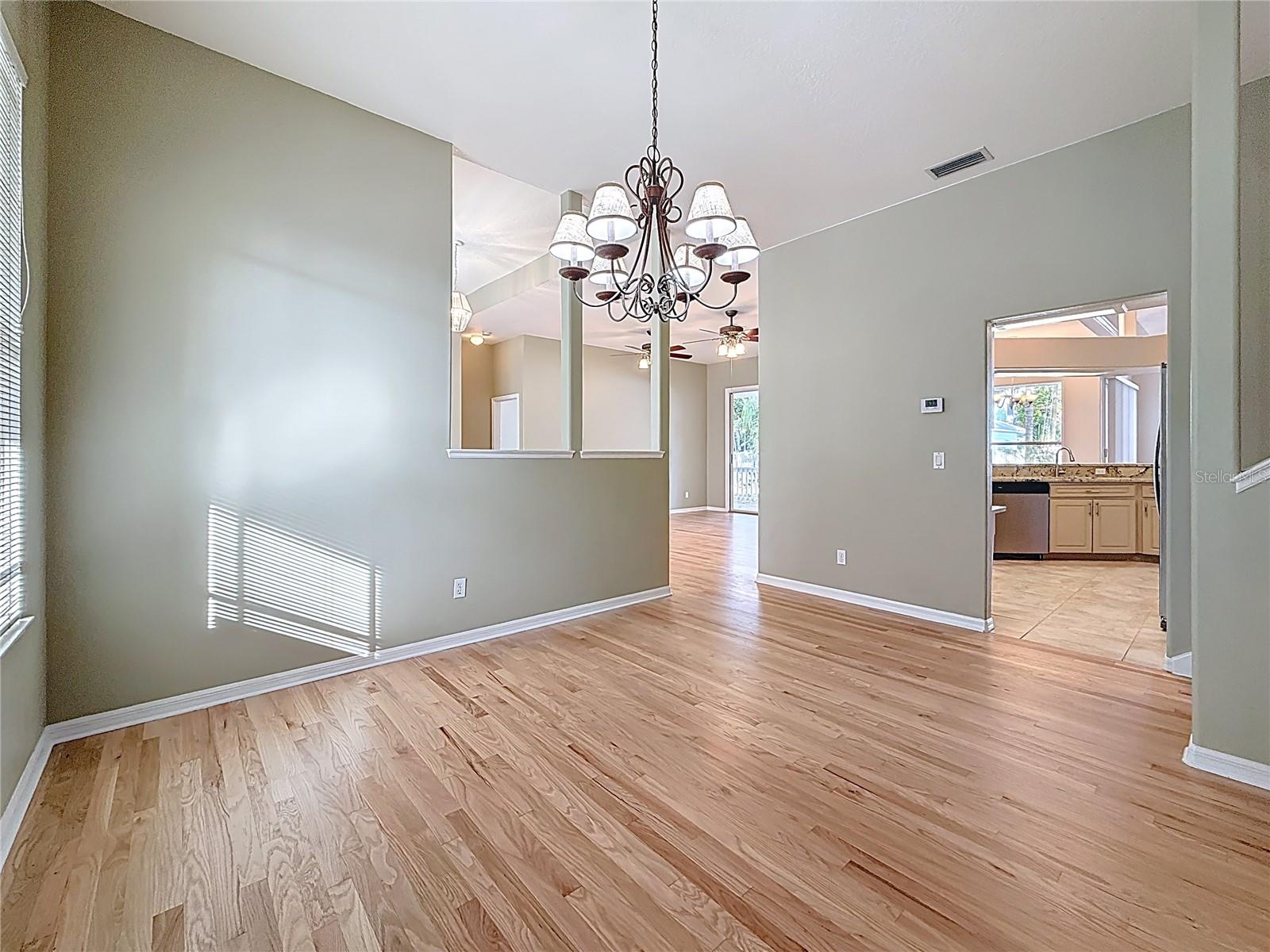 Image 14 of 48 For 402 Carolina Avenue