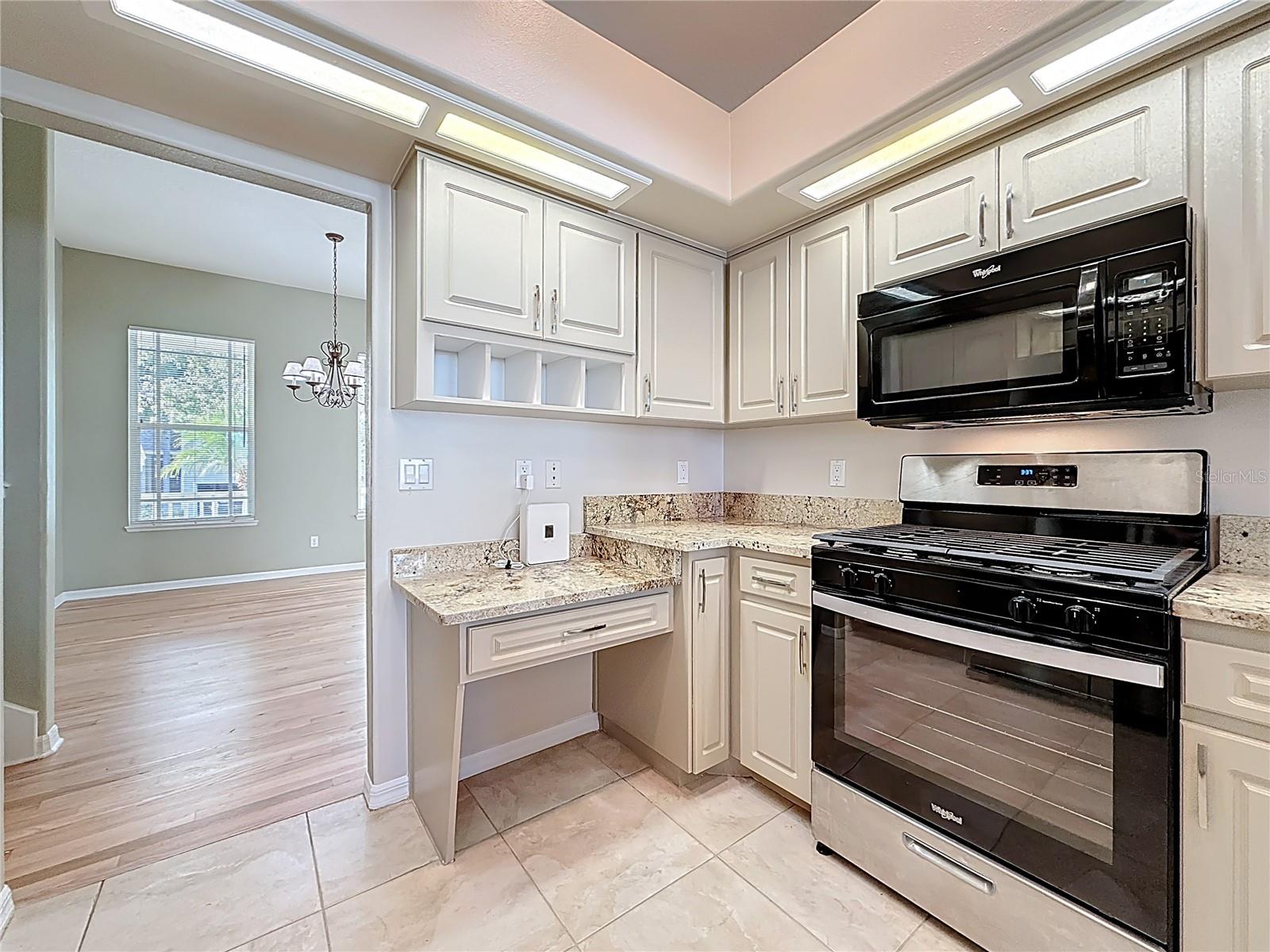 Image 16 of 48 For 402 Carolina Avenue