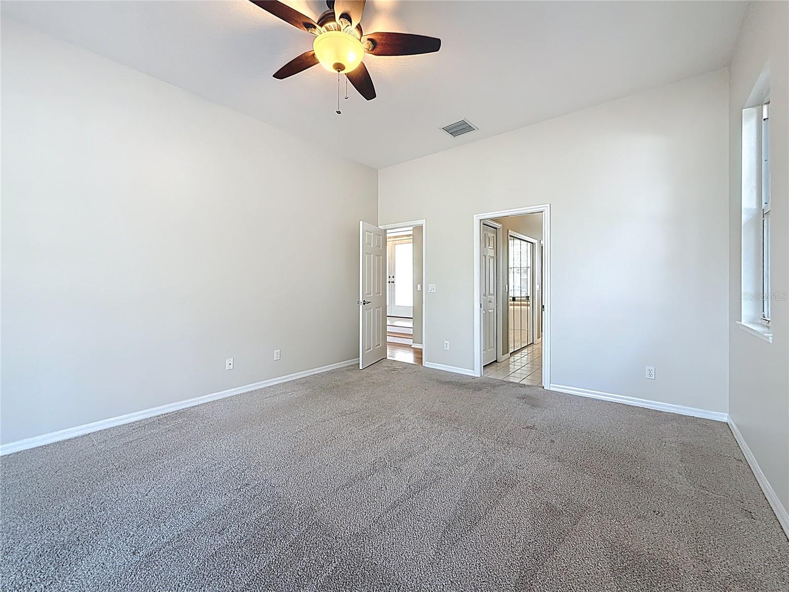 Image 24 of 48 For 402 Carolina Avenue