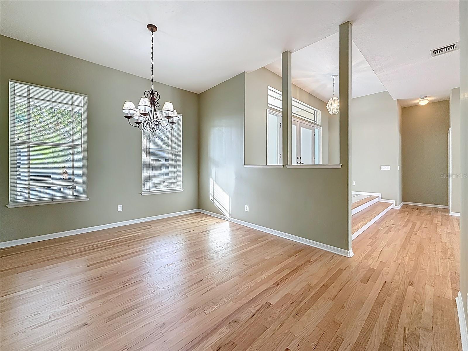 Image 3 of 48 For 402 Carolina Avenue