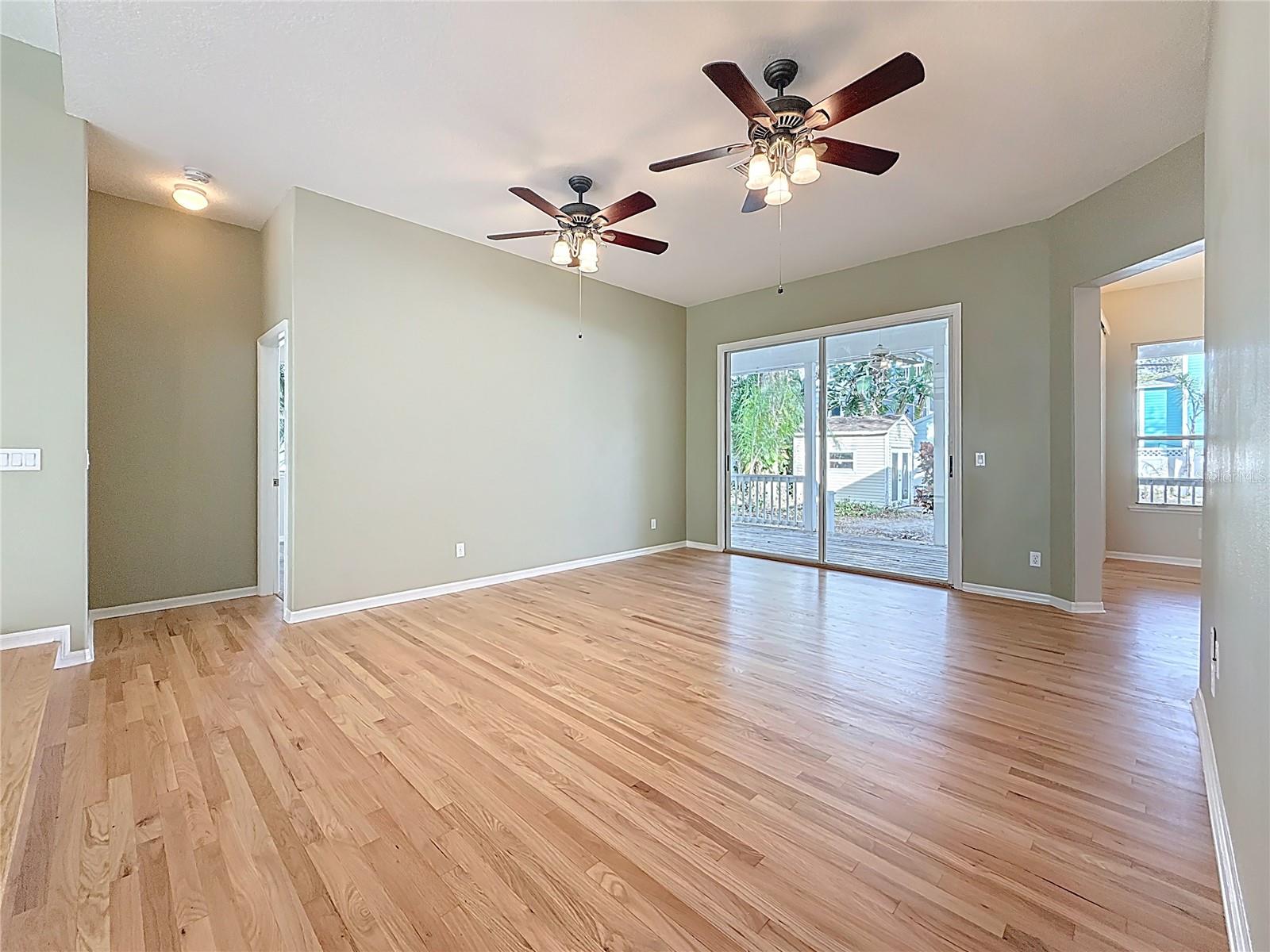 Image 9 of 48 For 402 Carolina Avenue