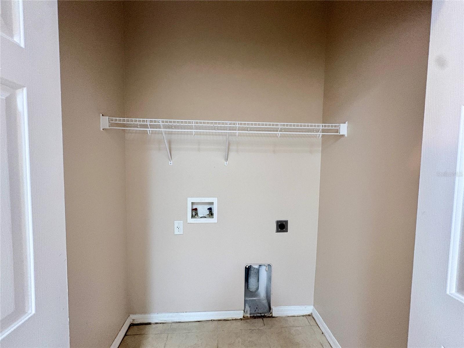 Image 5 of 14 For 12007 Peach Grove Court