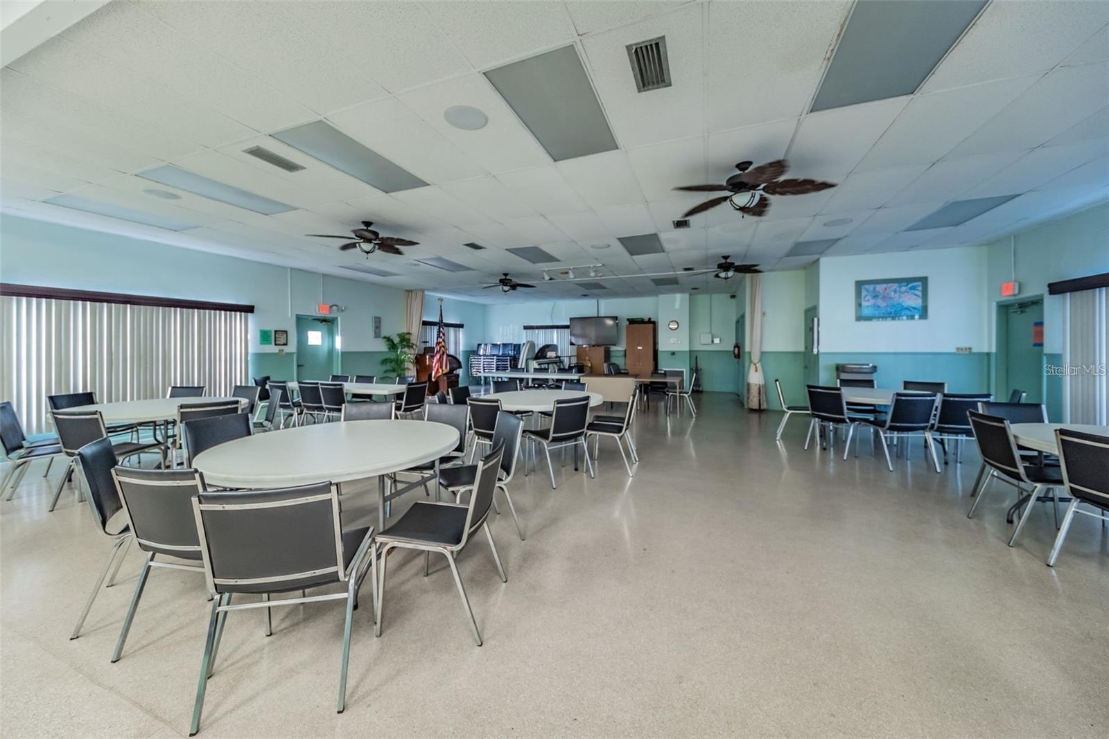 Image 34 of 52 For 4345 Tahitian Gardens Circle J