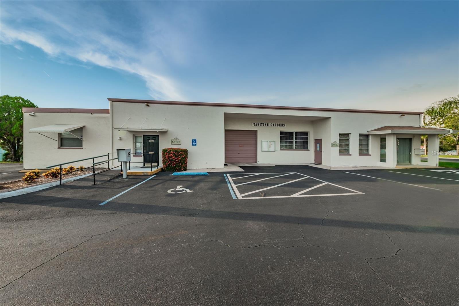 Image 35 of 52 For 4345 Tahitian Gardens Circle J