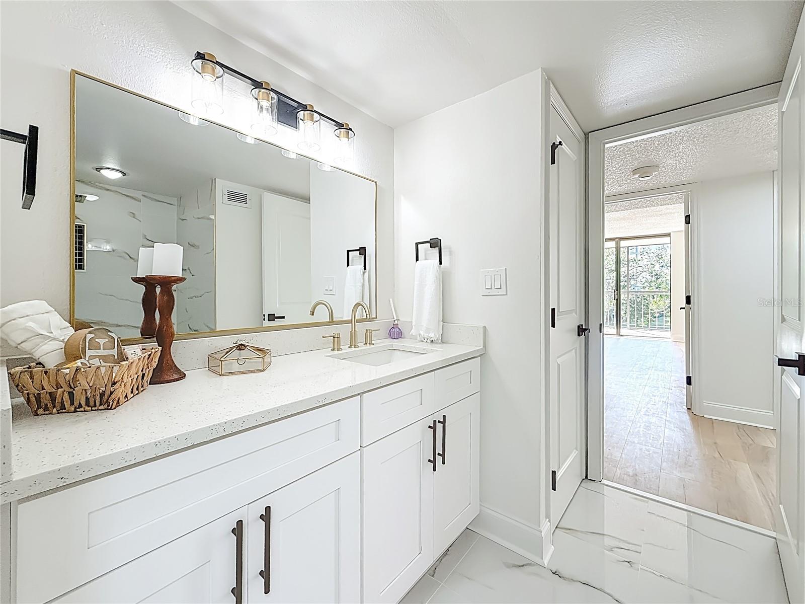 Image 28 of 54 For 220 Belleview Boulevard 412