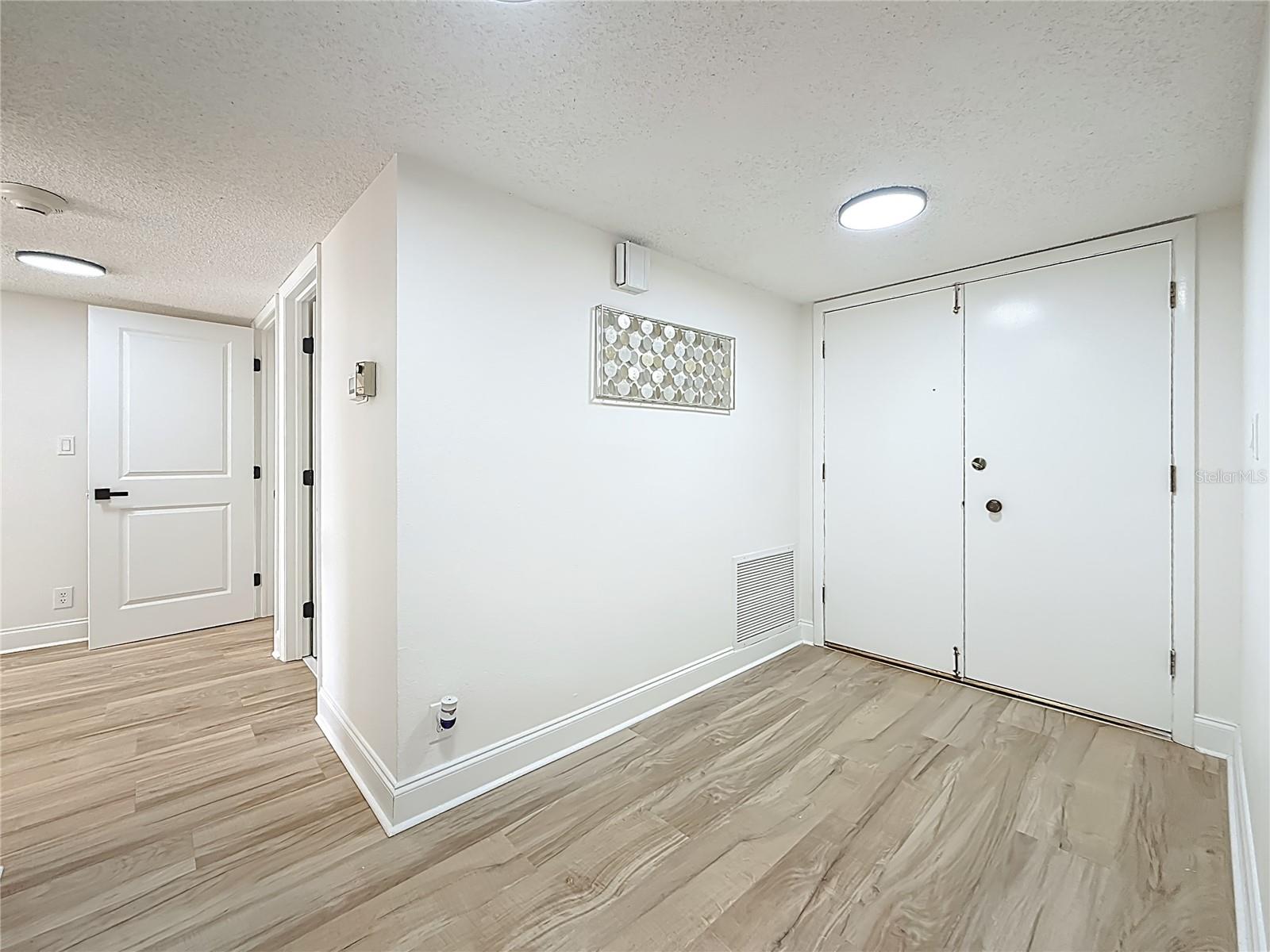 Image 4 of 54 For 220 Belleview Boulevard 412