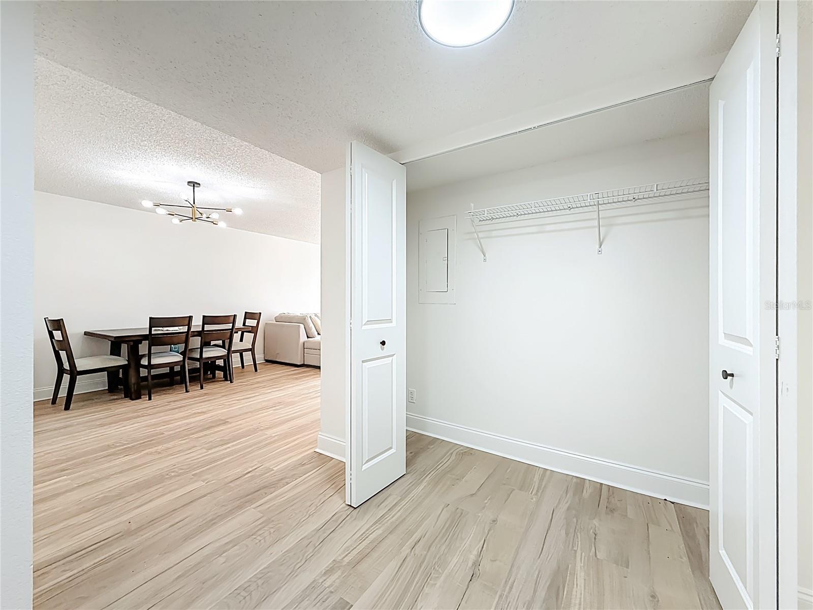 Image 6 of 54 For 220 Belleview Boulevard 412