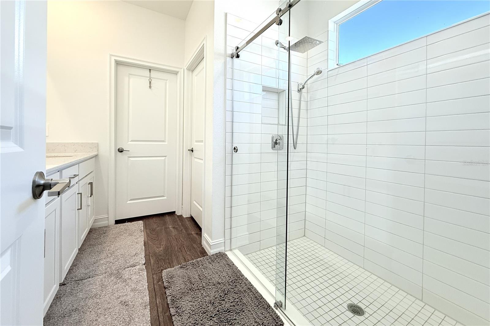 Image 33 of 47 For 18331 Serene Lake Loop