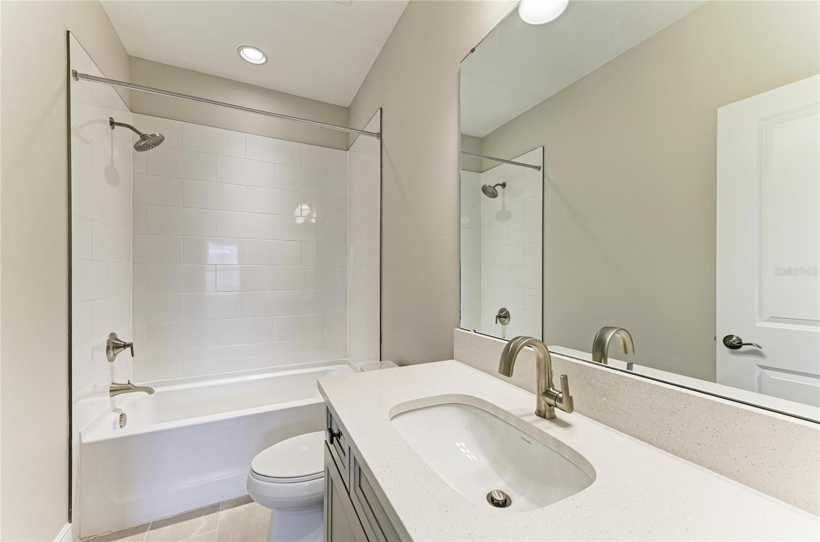 Image 32 of 40 For 10904 Spring Sapling Circle