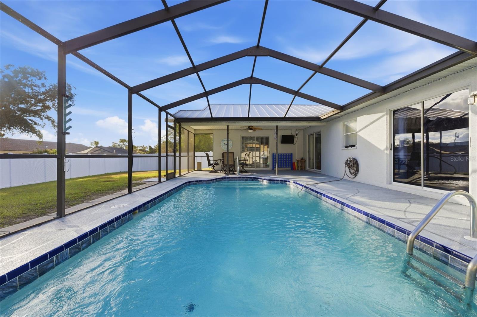 Image 18 of 54 For 10448 Utah Street