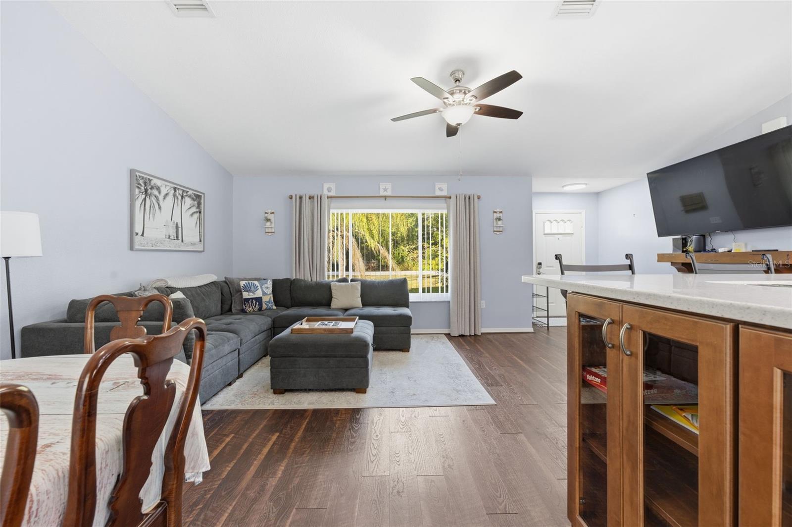 Image 27 of 54 For 10448 Utah Street