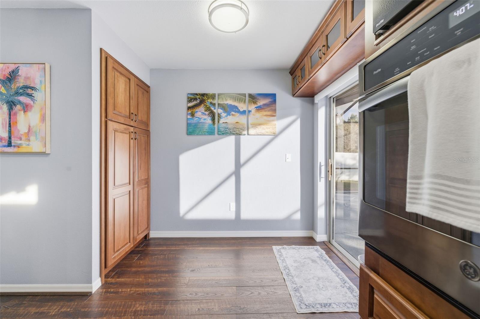 Image 31 of 54 For 10448 Utah Street