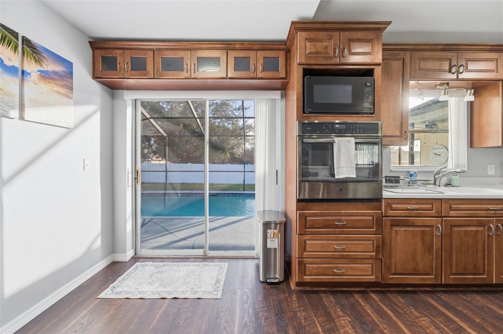 Image 32 of 54 For 10448 Utah Street