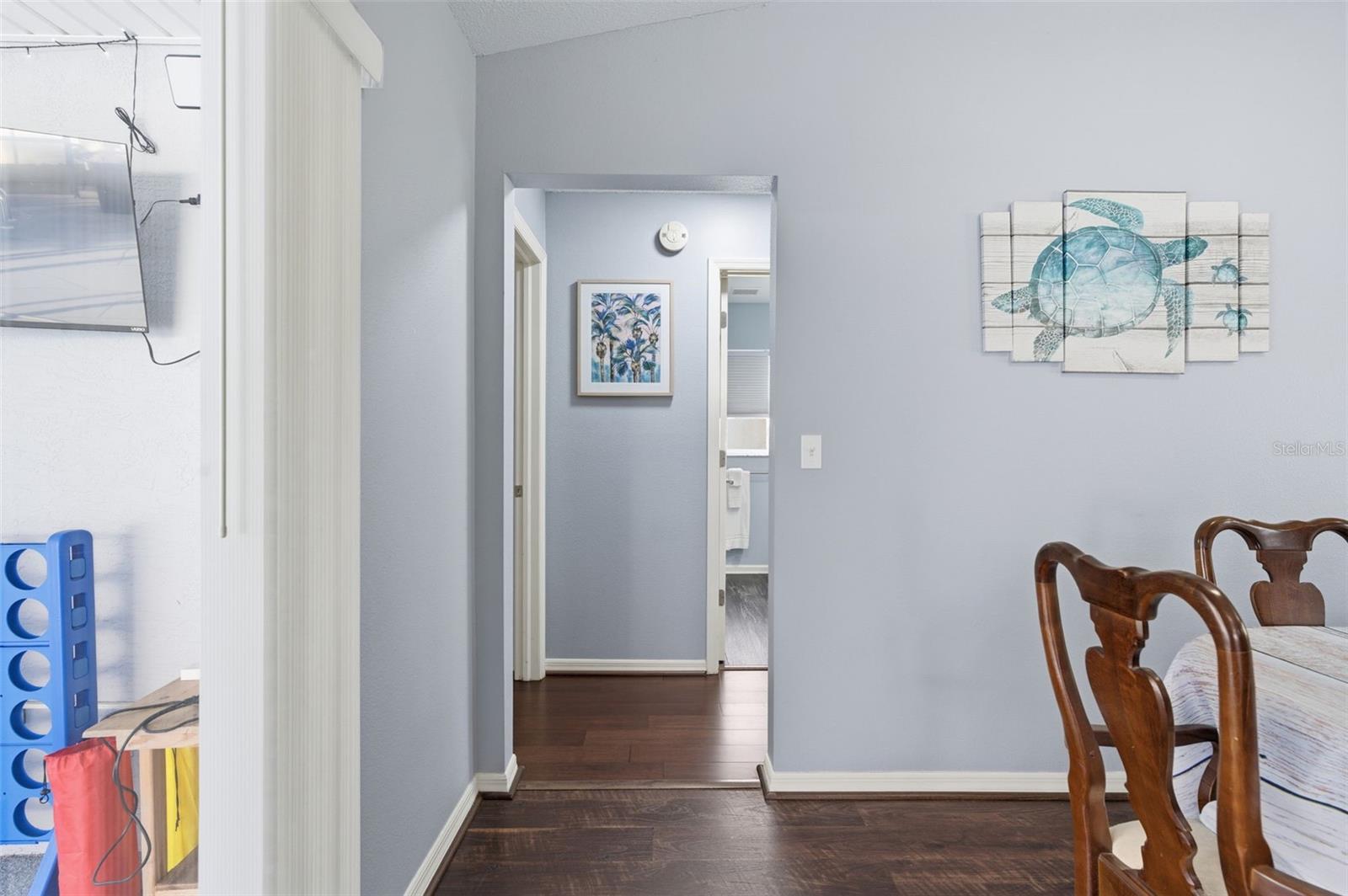 Image 36 of 54 For 10448 Utah Street