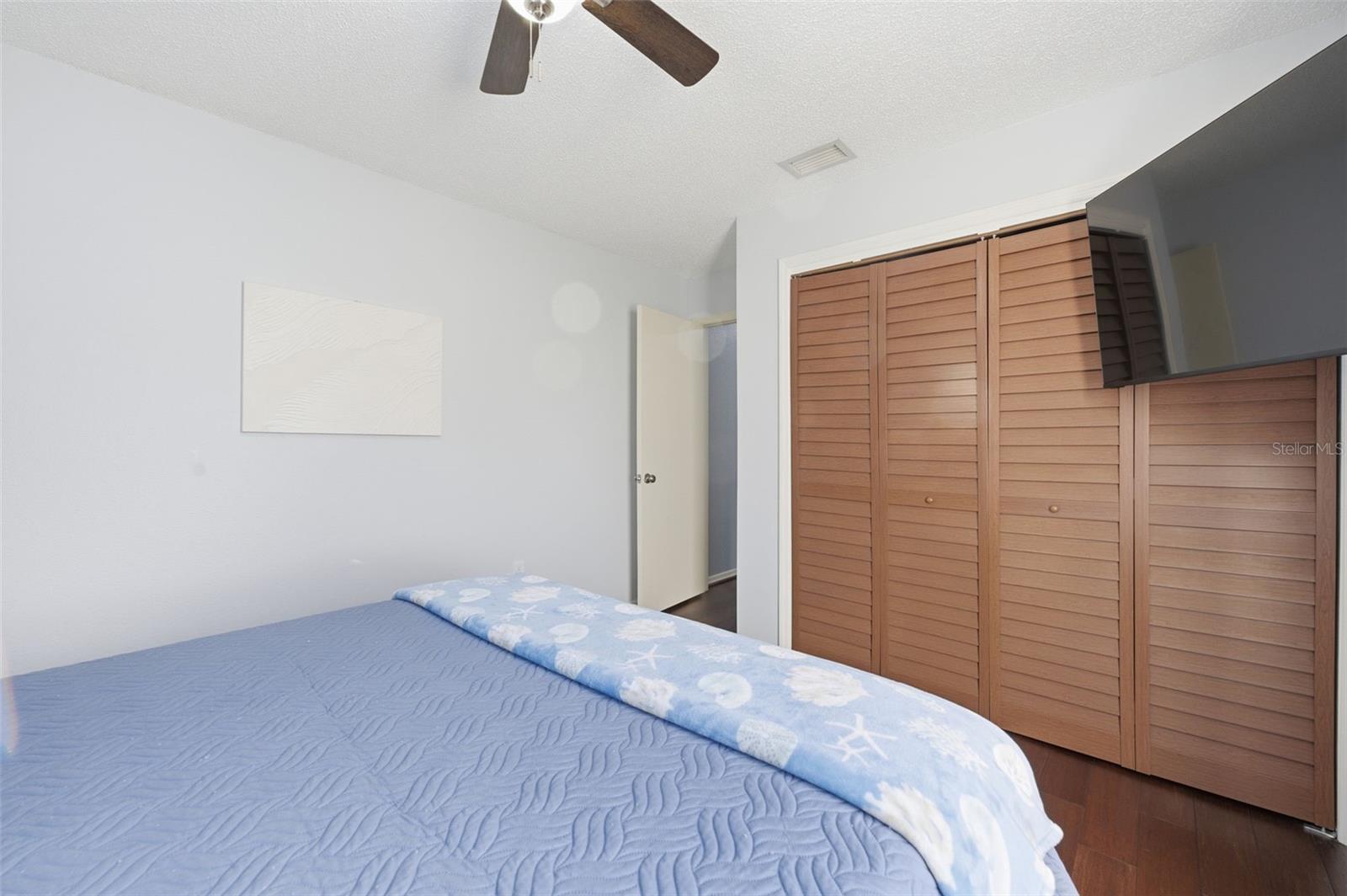 Image 43 of 54 For 10448 Utah Street