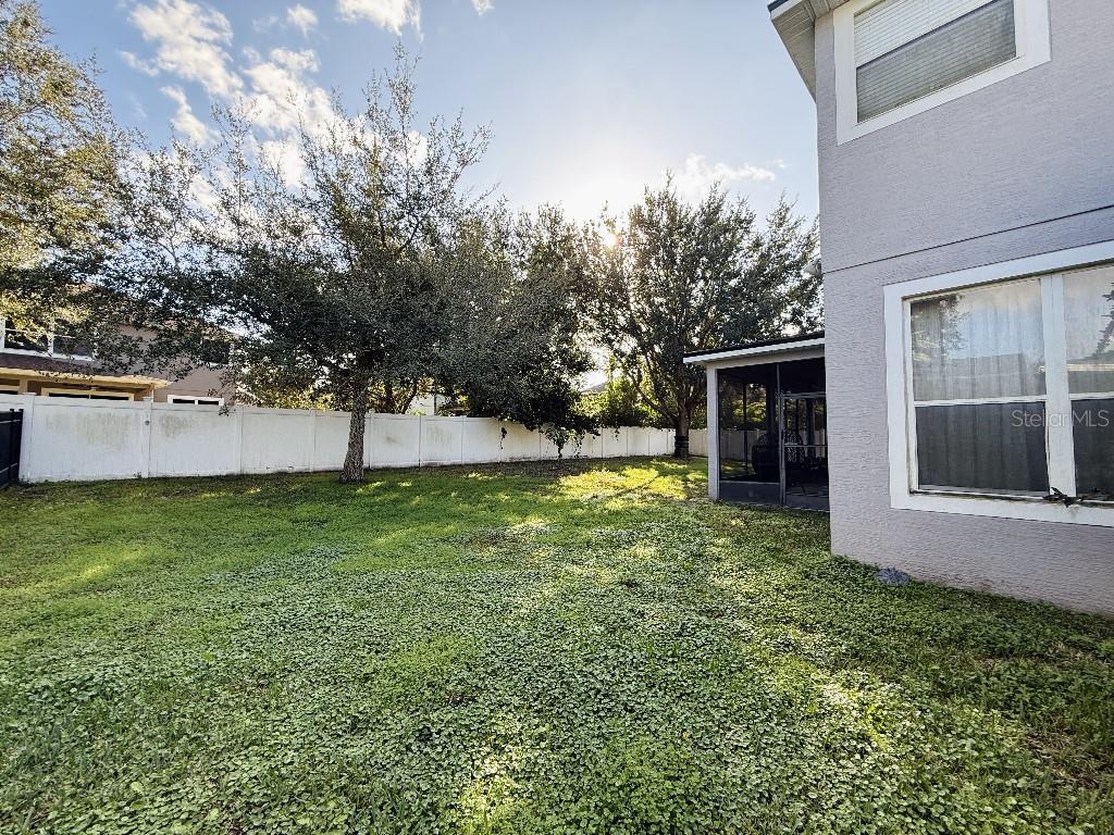 Image 14 of 40 For 4934 Oakway Drive