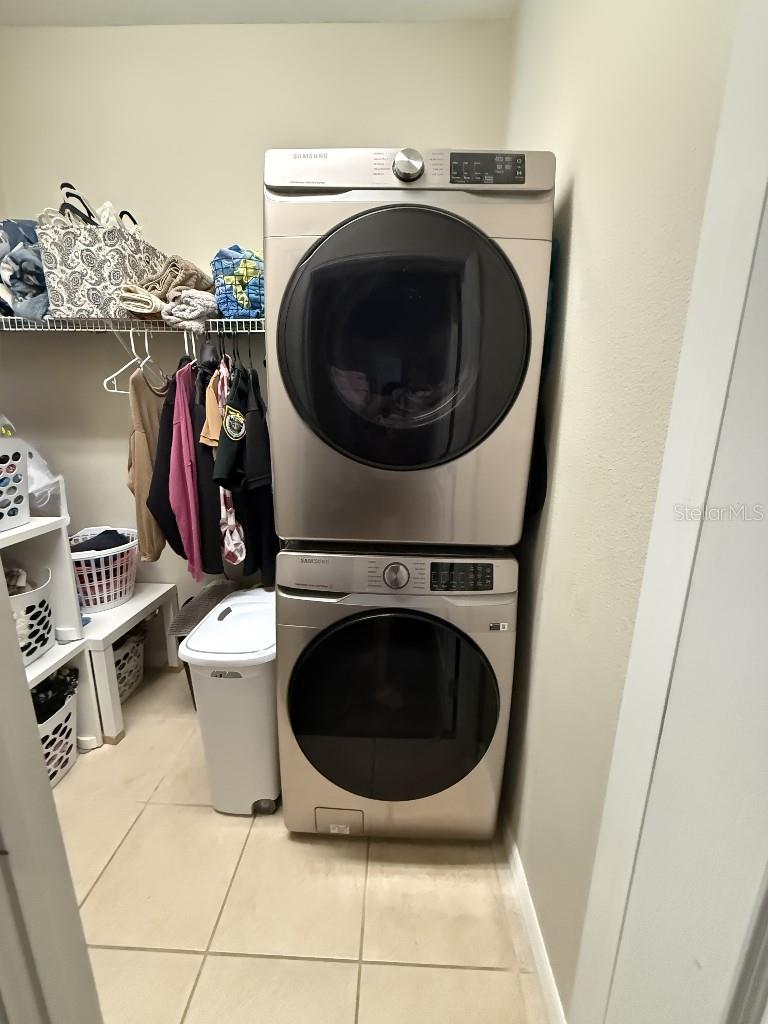 Image 21 of 40 For 4934 Oakway Drive