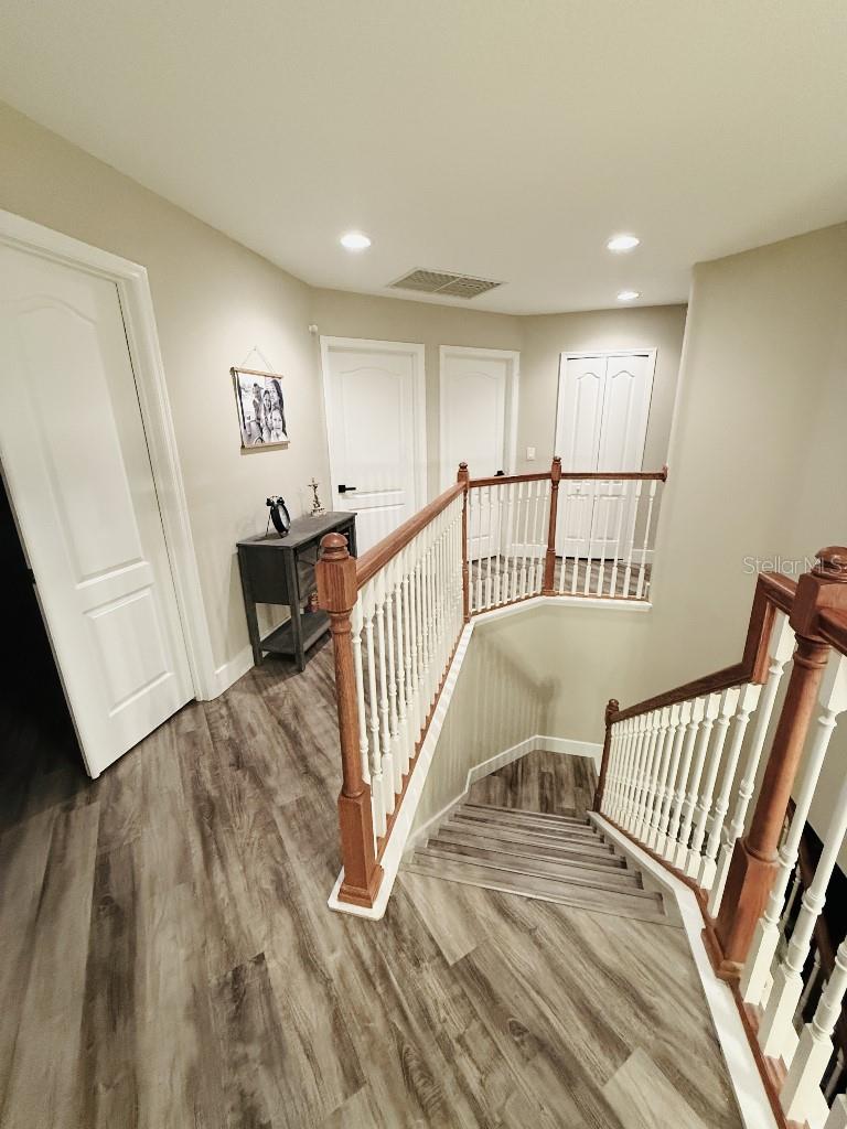 Image 29 of 40 For 4934 Oakway Drive