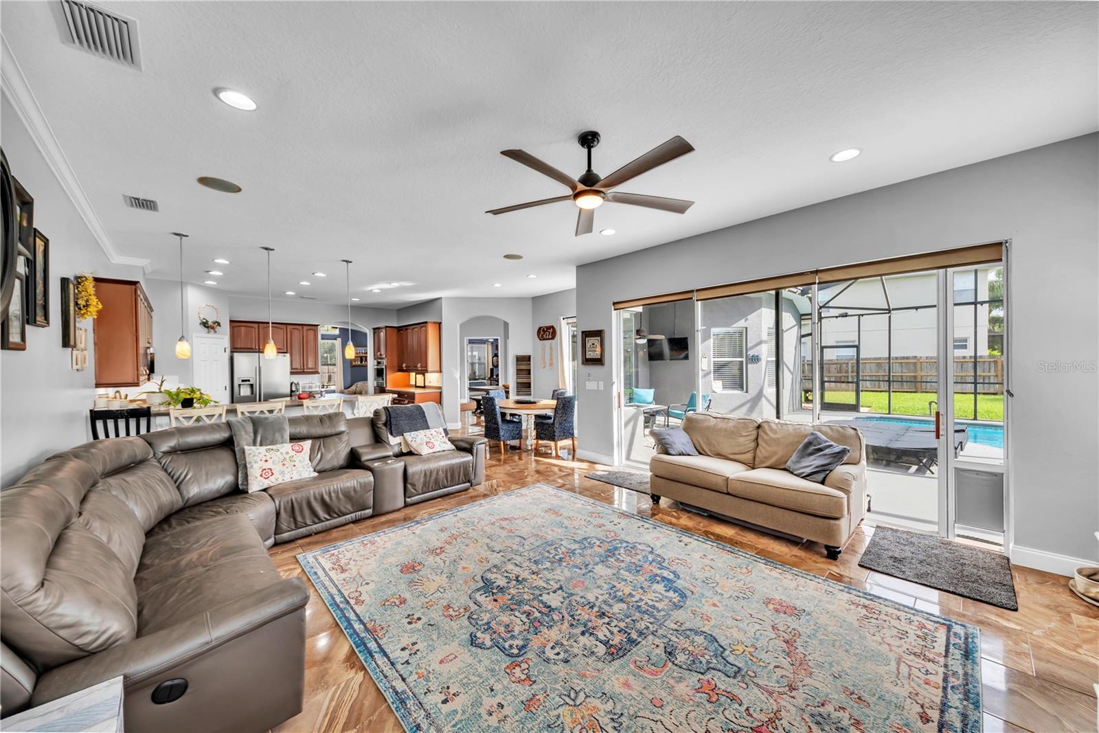 Image 17 of 73 For 1031 Emerald Hill Way