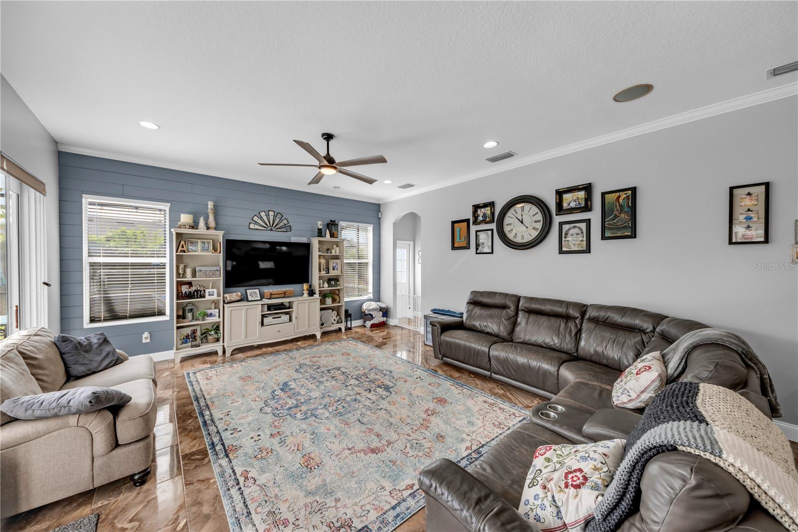 Image 19 of 73 For 1031 Emerald Hill Way