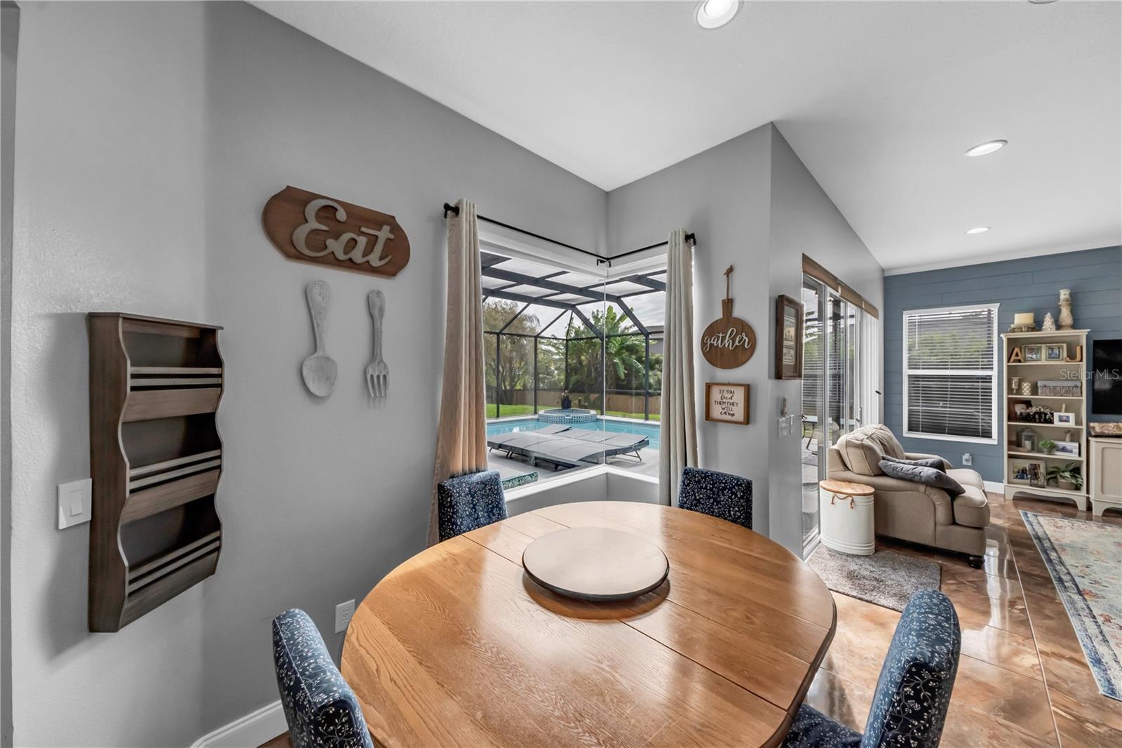 Image 26 of 73 For 1031 Emerald Hill Way