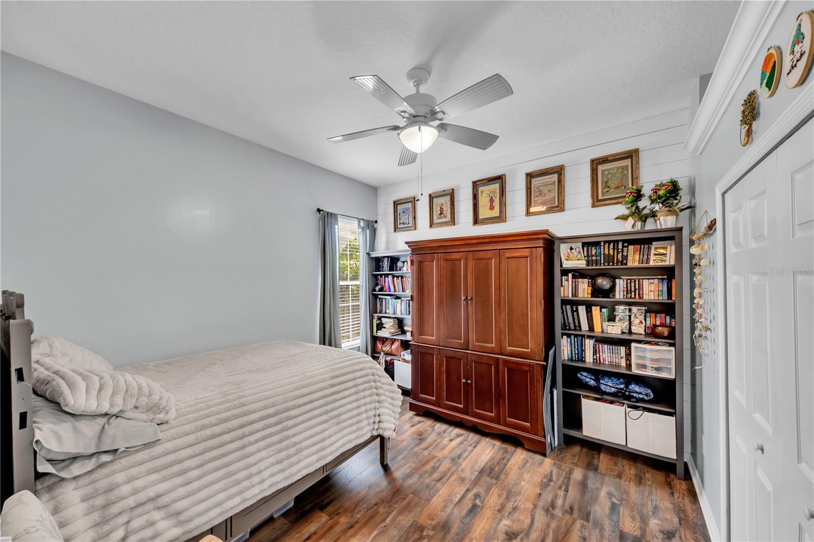 Image 33 of 73 For 1031 Emerald Hill Way