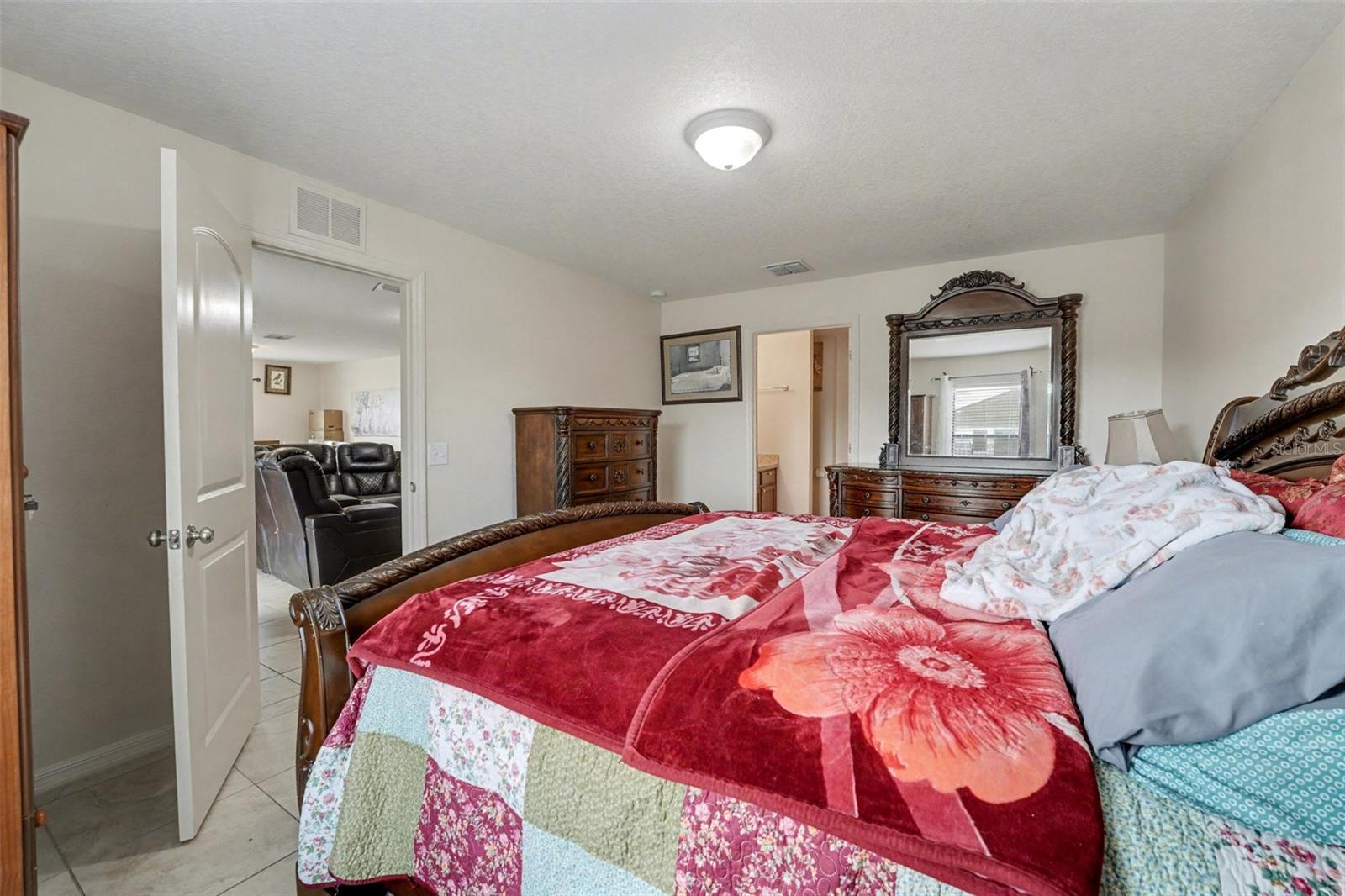 Image 14 of 36 For 5630 Elsinore Way