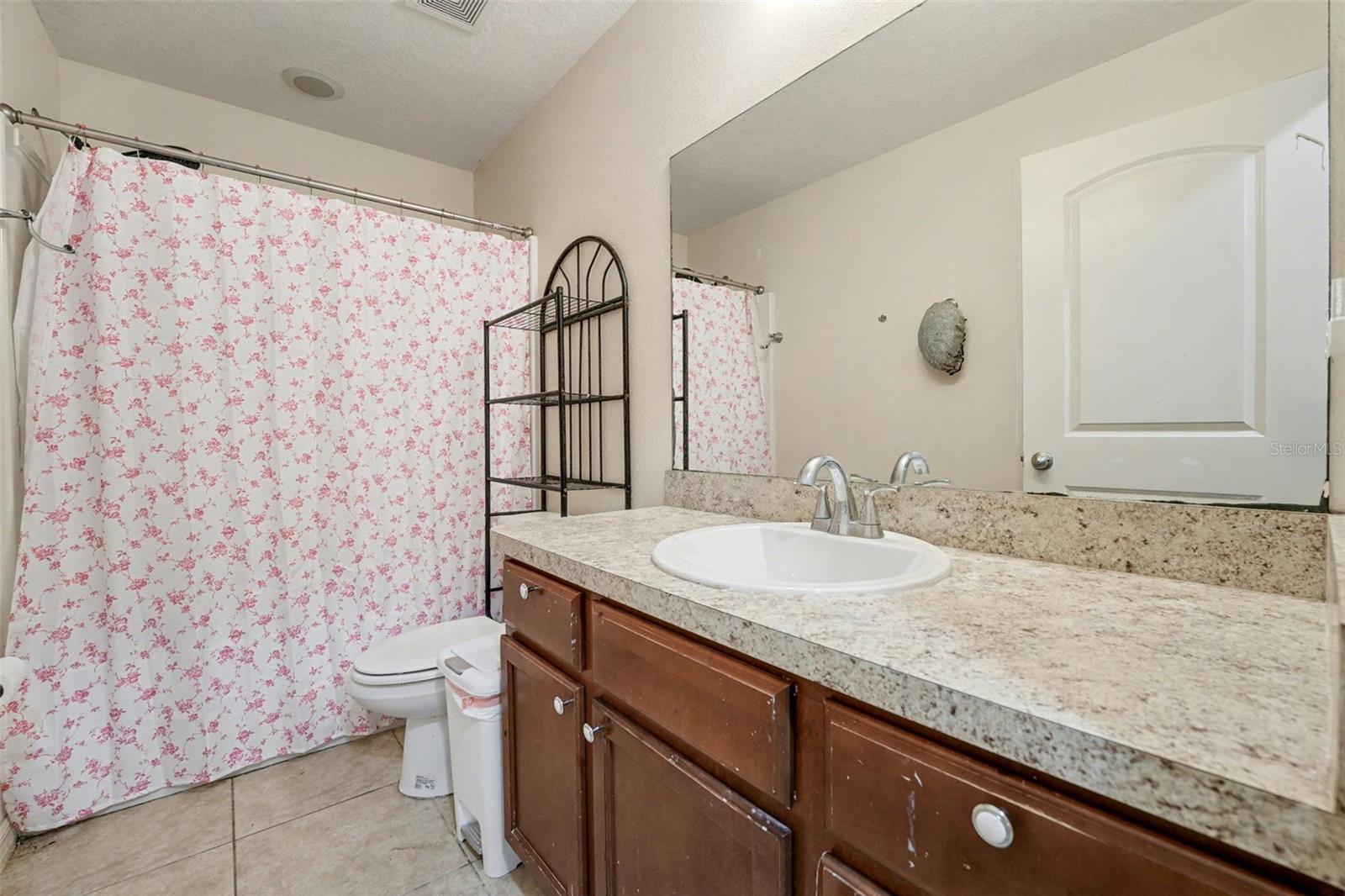 Image 21 of 36 For 5630 Elsinore Way
