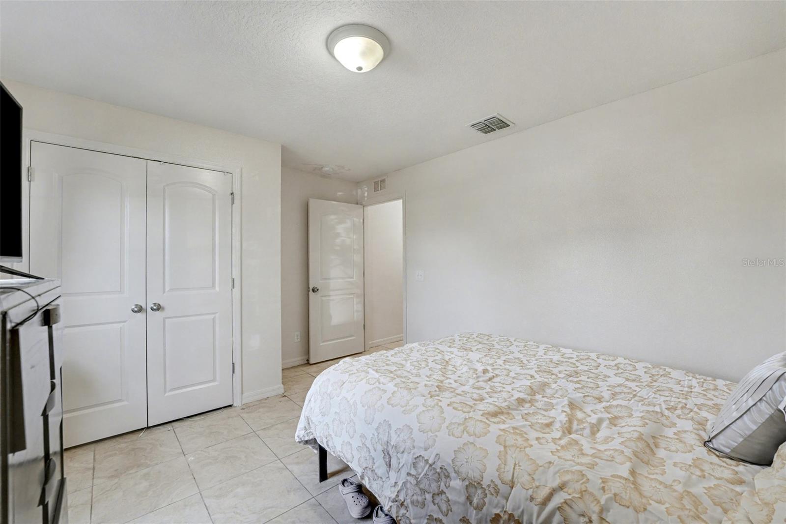 Image 23 of 36 For 5630 Elsinore Way
