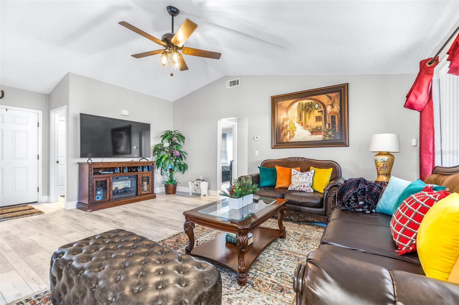 Image 13 of 49 For 7825 Glascow Drive