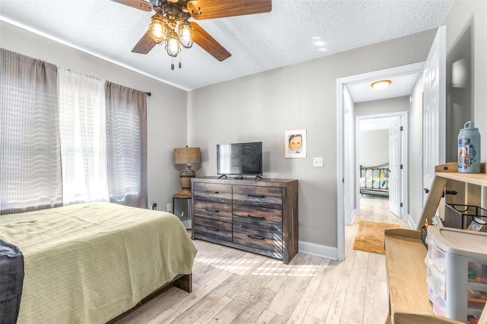 Image 29 of 49 For 7825 Glascow Drive