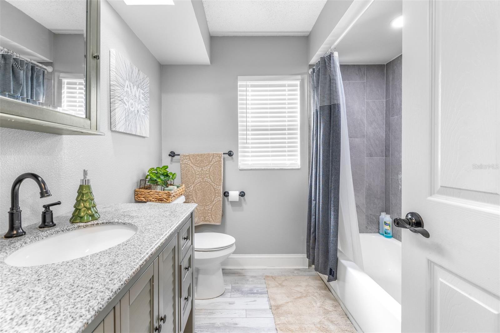 Image 31 of 49 For 7825 Glascow Drive