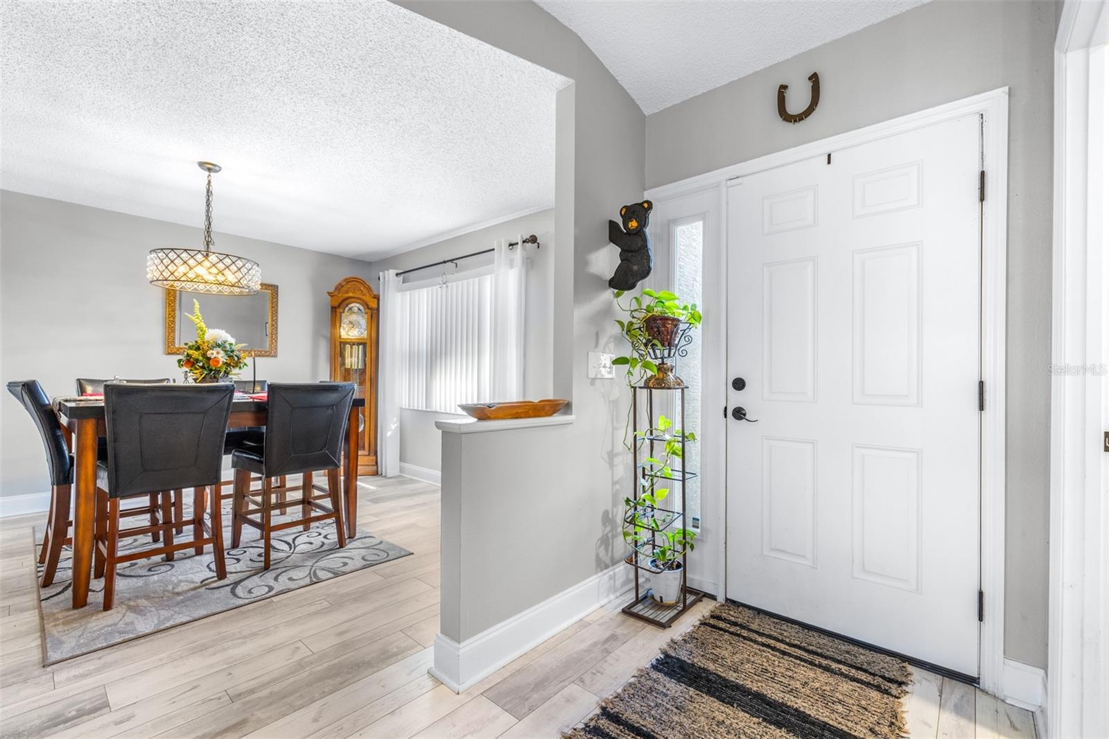 Image 5 of 49 For 7825 Glascow Drive