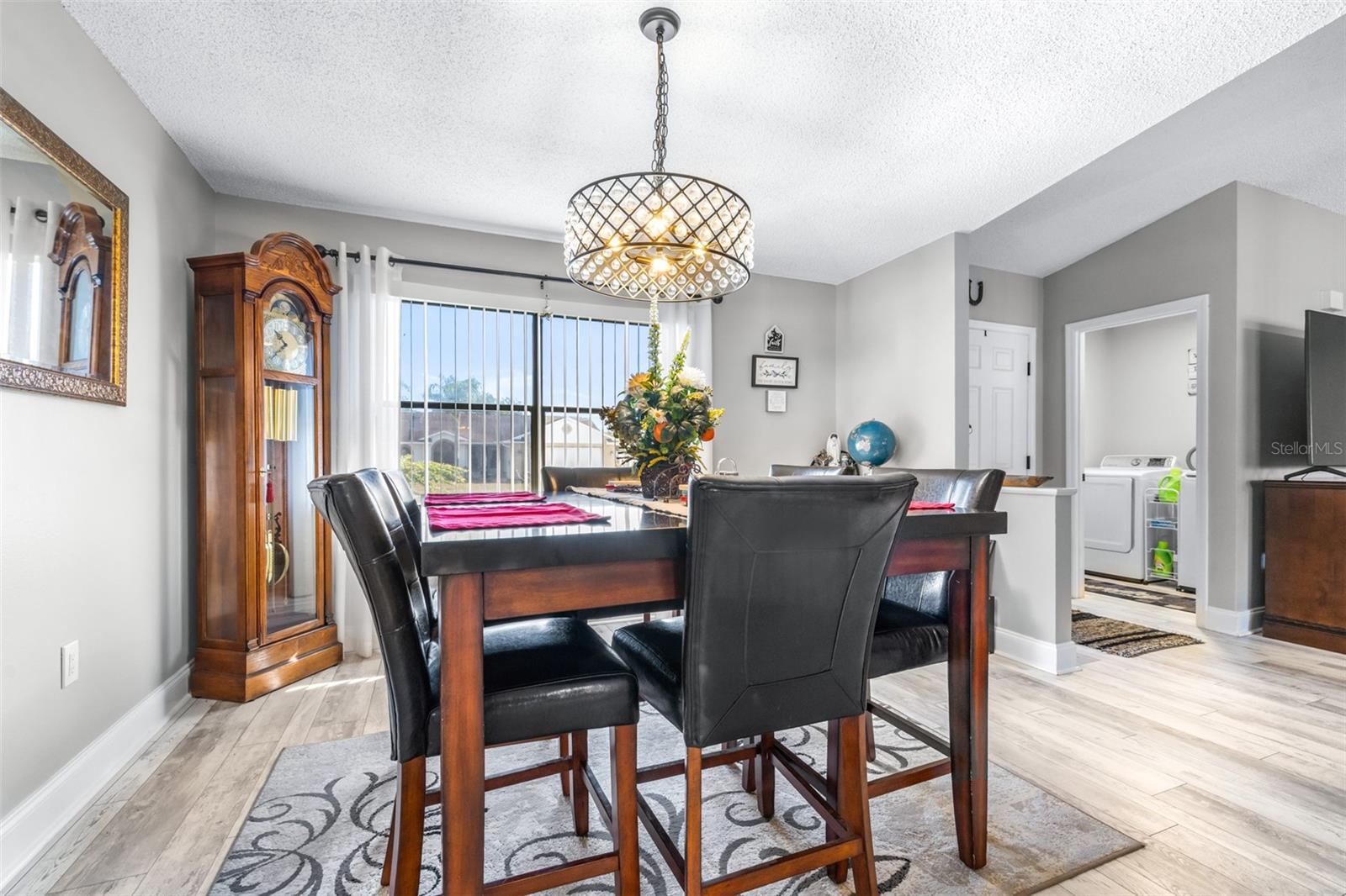 Image 8 of 49 For 7825 Glascow Drive